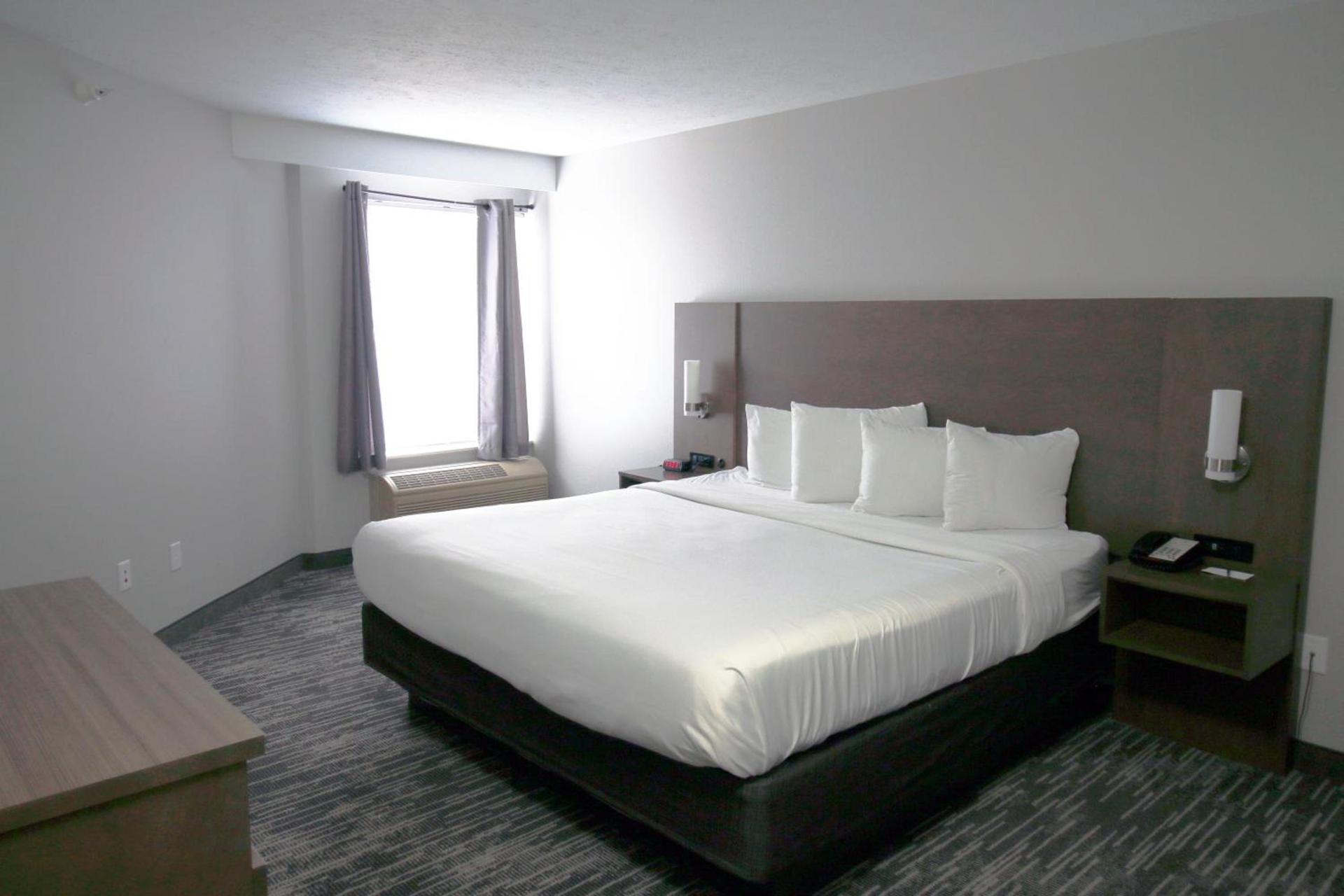 Country Inn & Suites by Radisson, Council Bluffs, IA photo 6