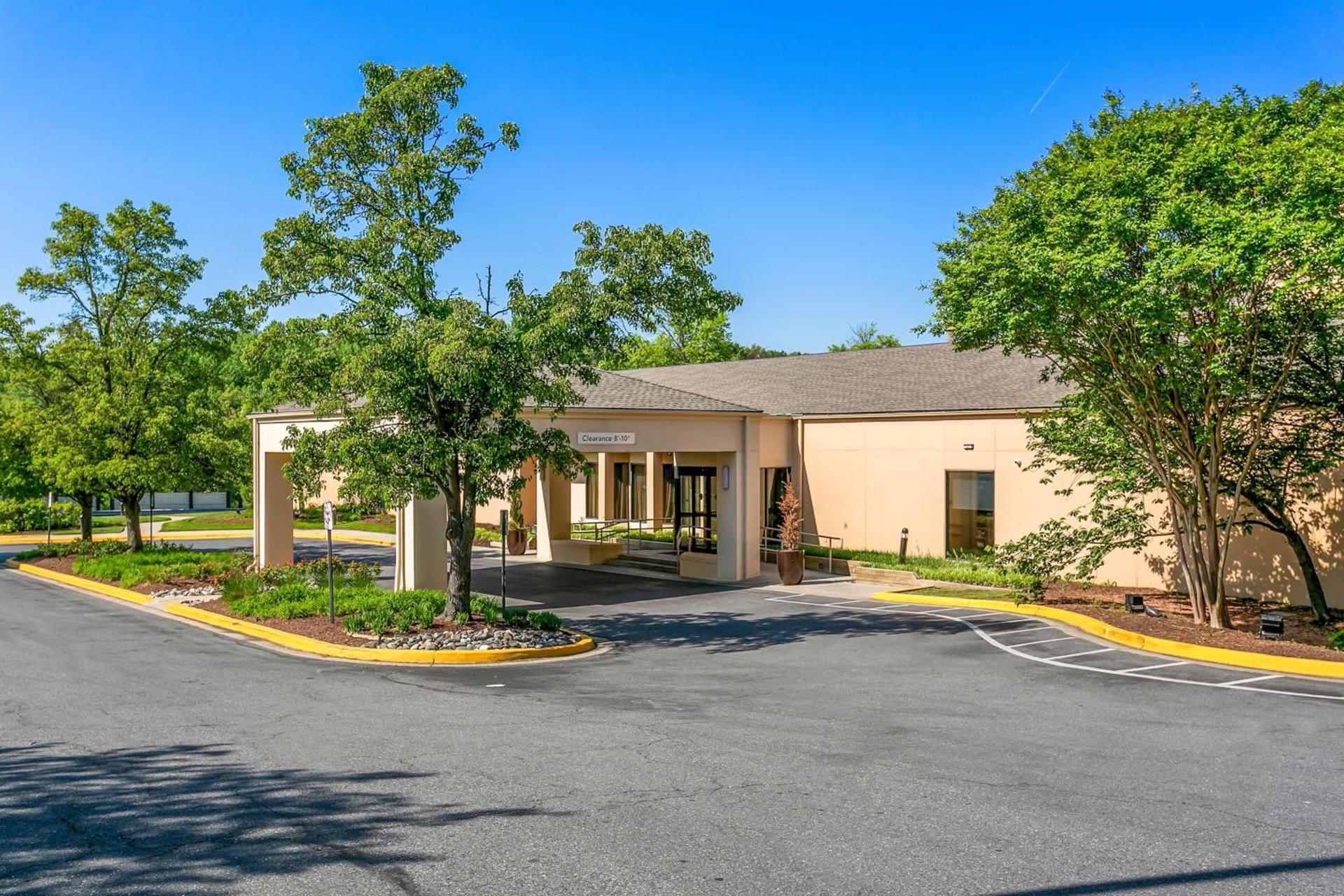 Sonesta Select Greenbelt College Park photo 2