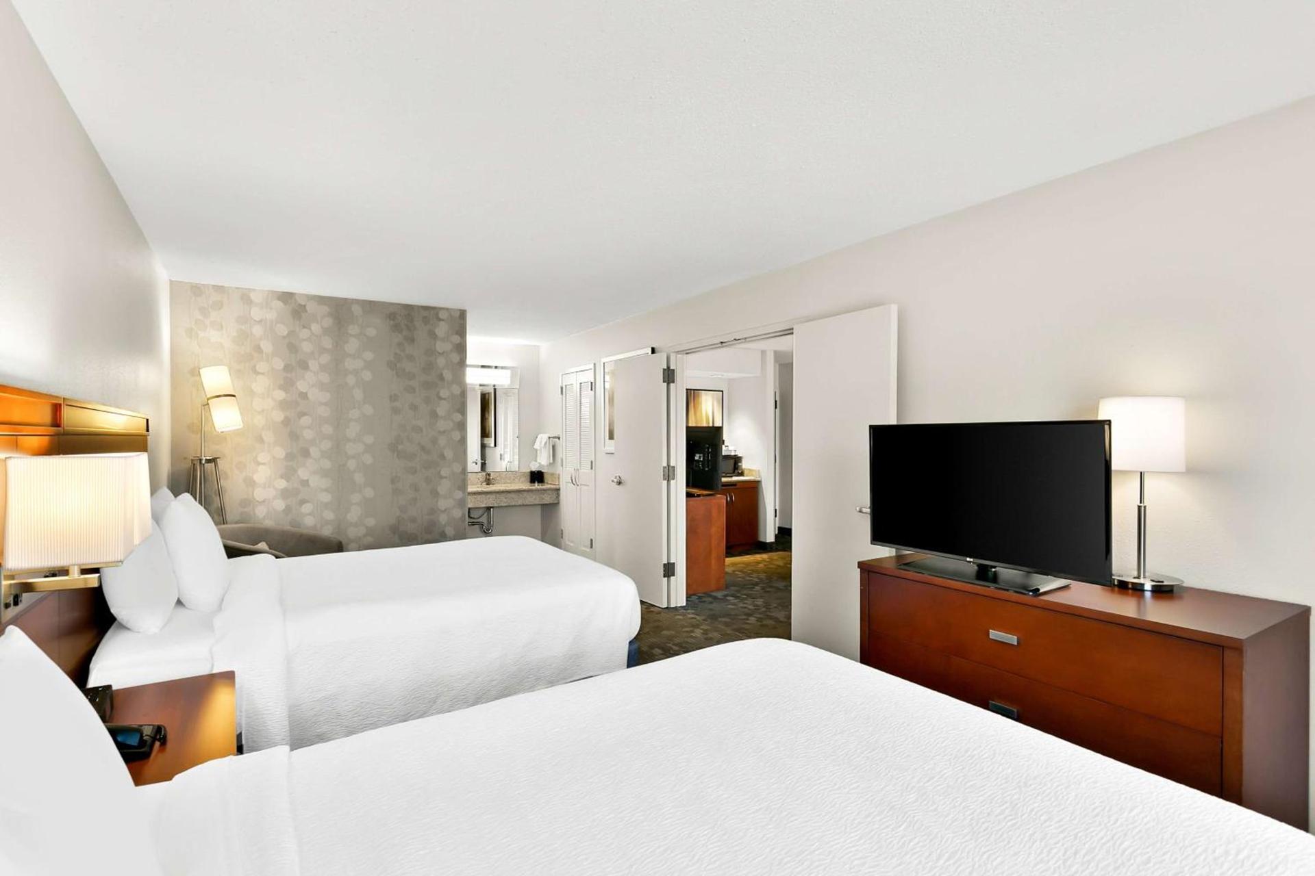 Sonesta Select Greenbelt College Park photo 13