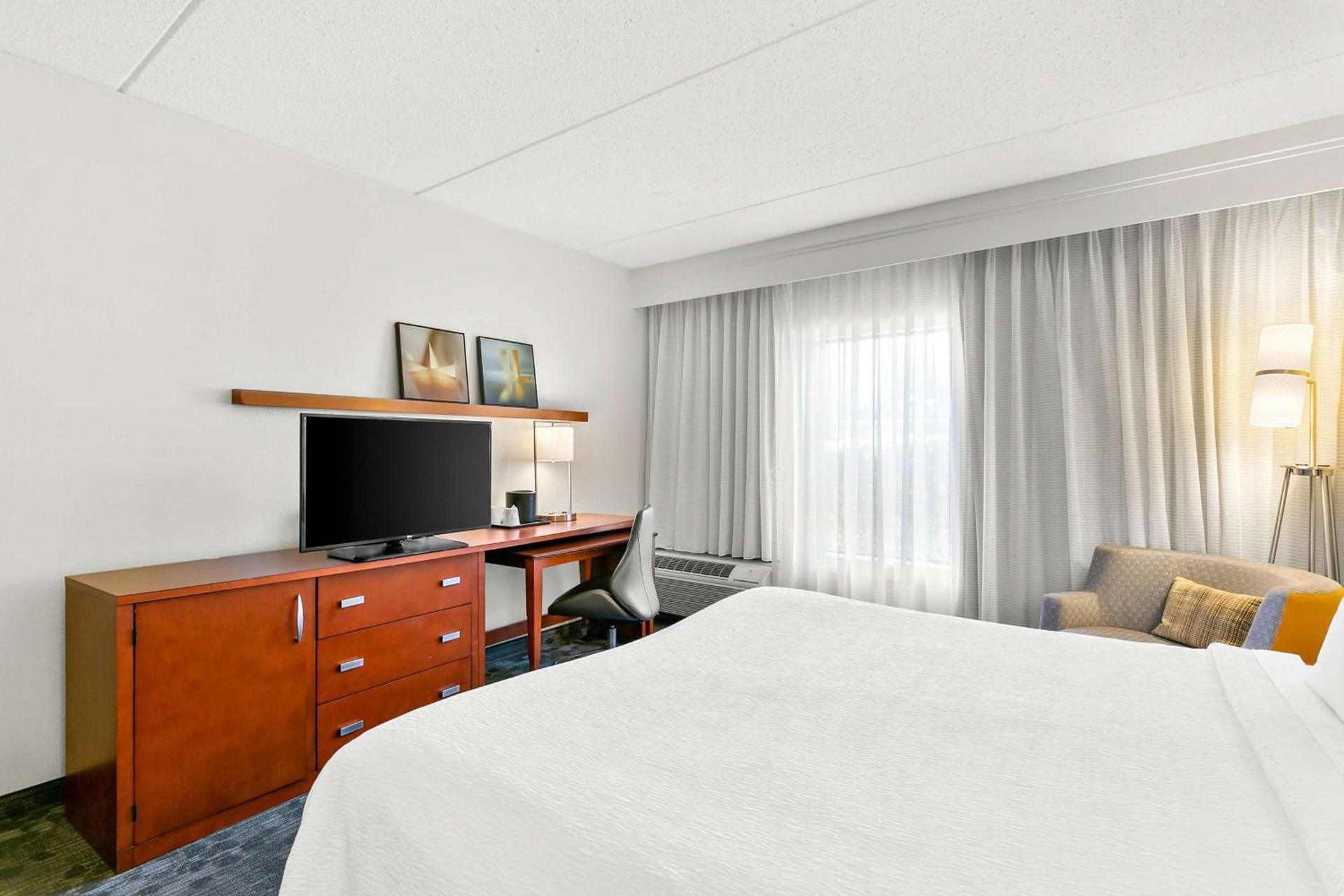 Sonesta Select Greenbelt College Park photo 17