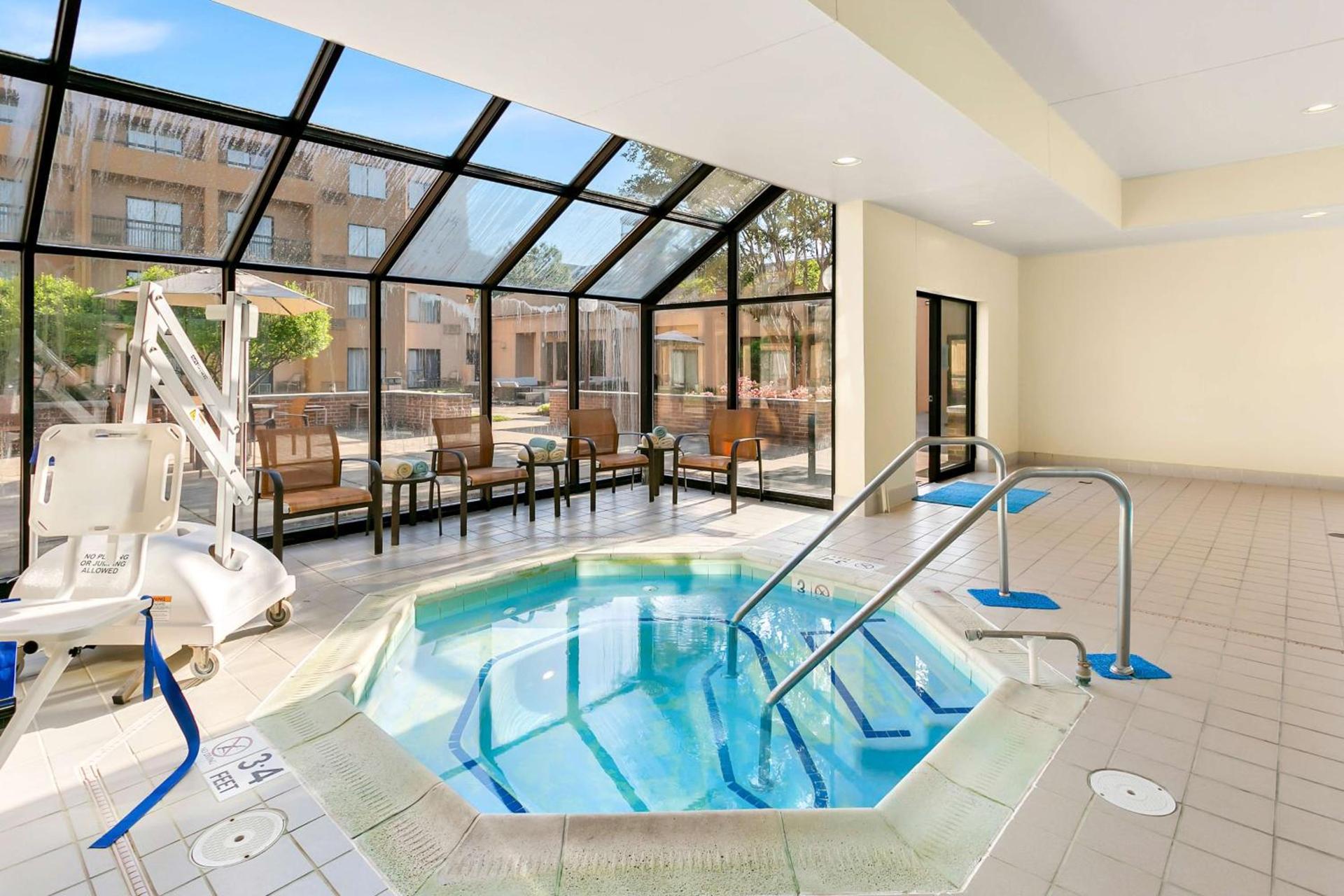 Sonesta Select Greenbelt College Park photo 36