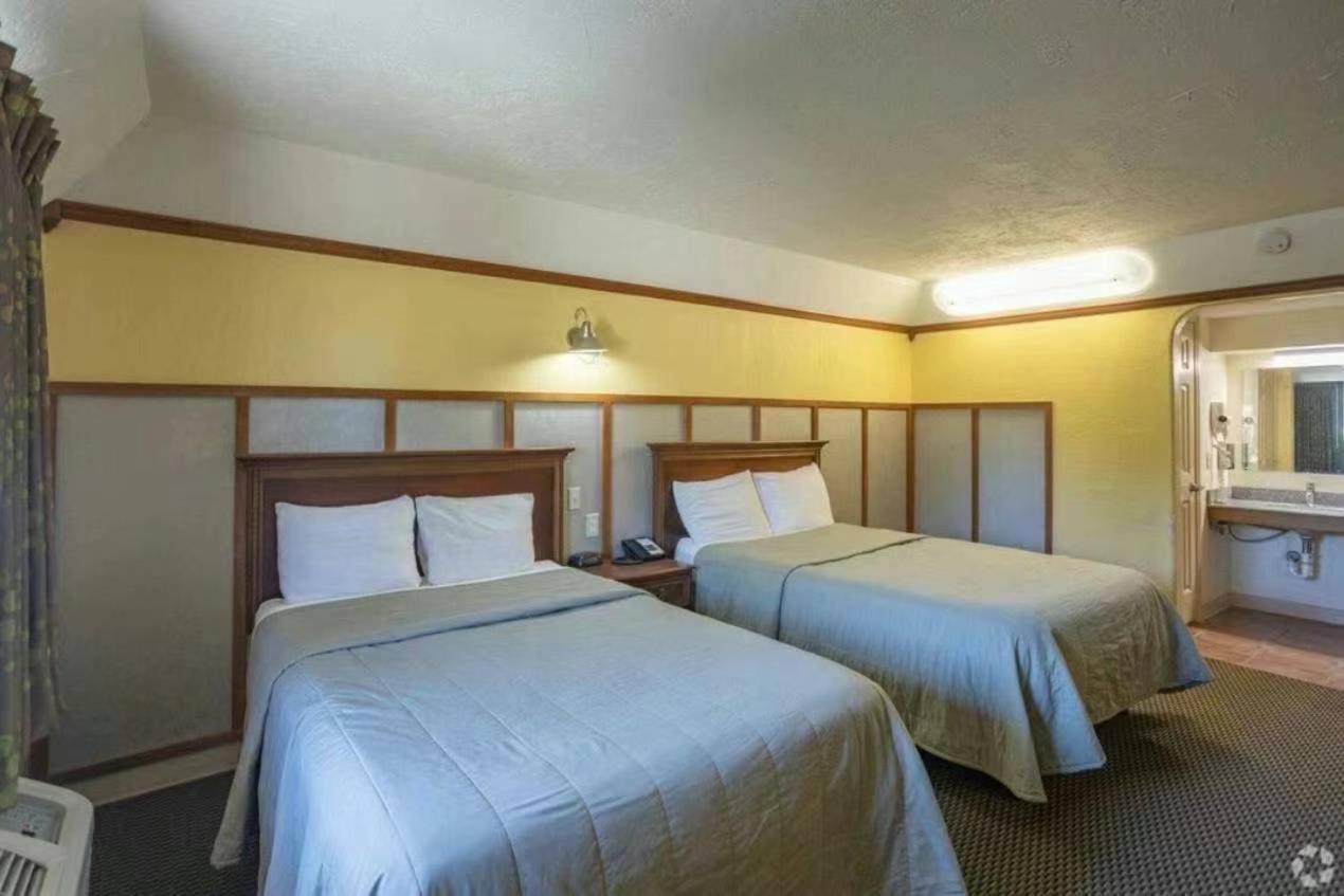 Bo Hotel Canadian Courts photo 2
