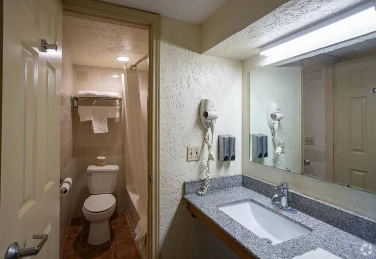 Bo Hotel Canadian Courts photo 3