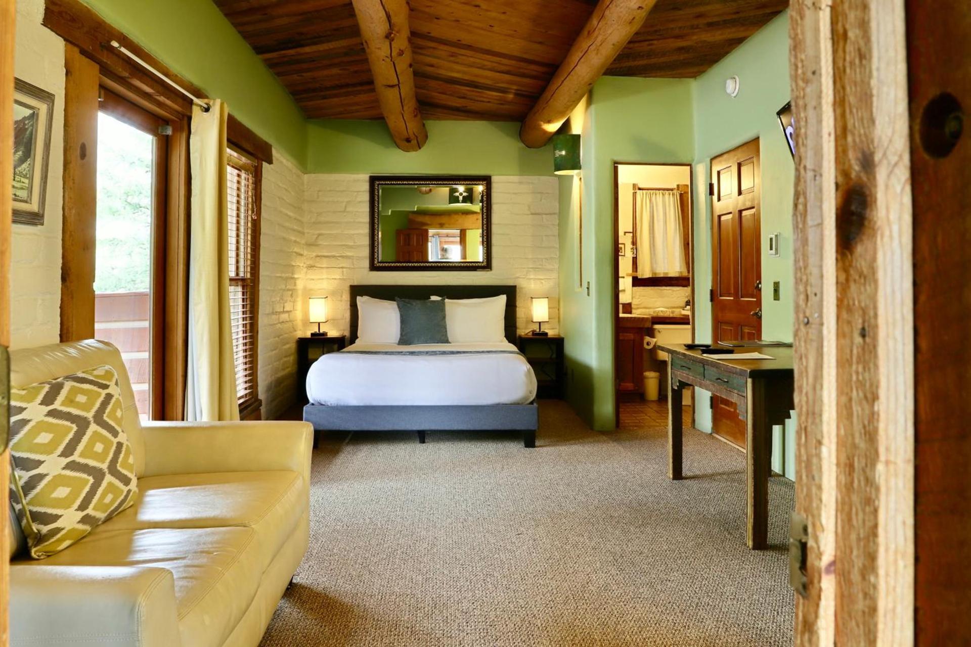 Chipeta Lodge photo 5