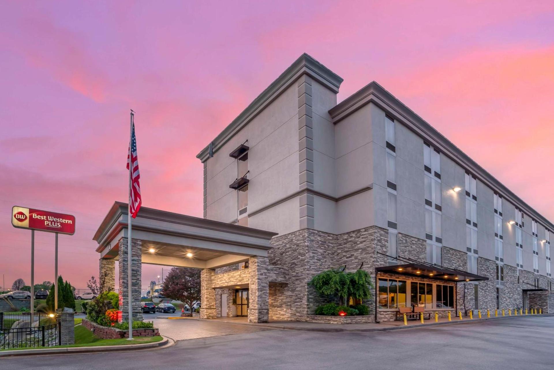 Best Western Plus Greenville I-385 Inn & Suites — hotel in Greenville