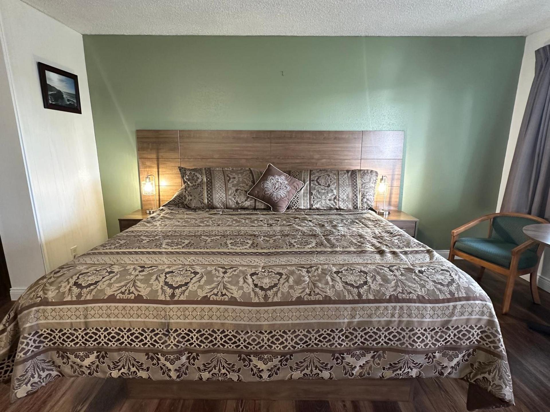 Captain John's Motel photo 48