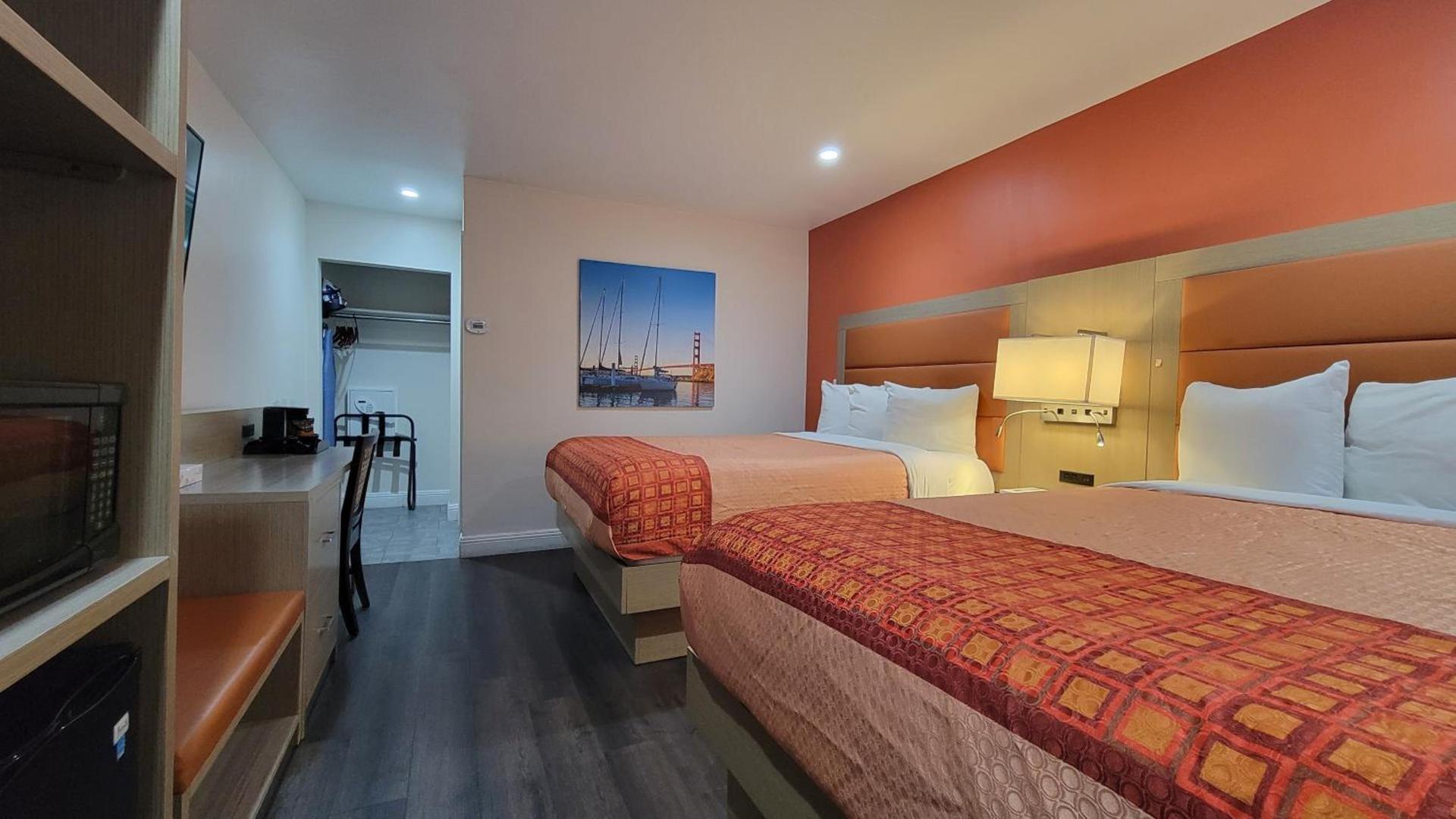 Presidio Parkway Inn photo 8