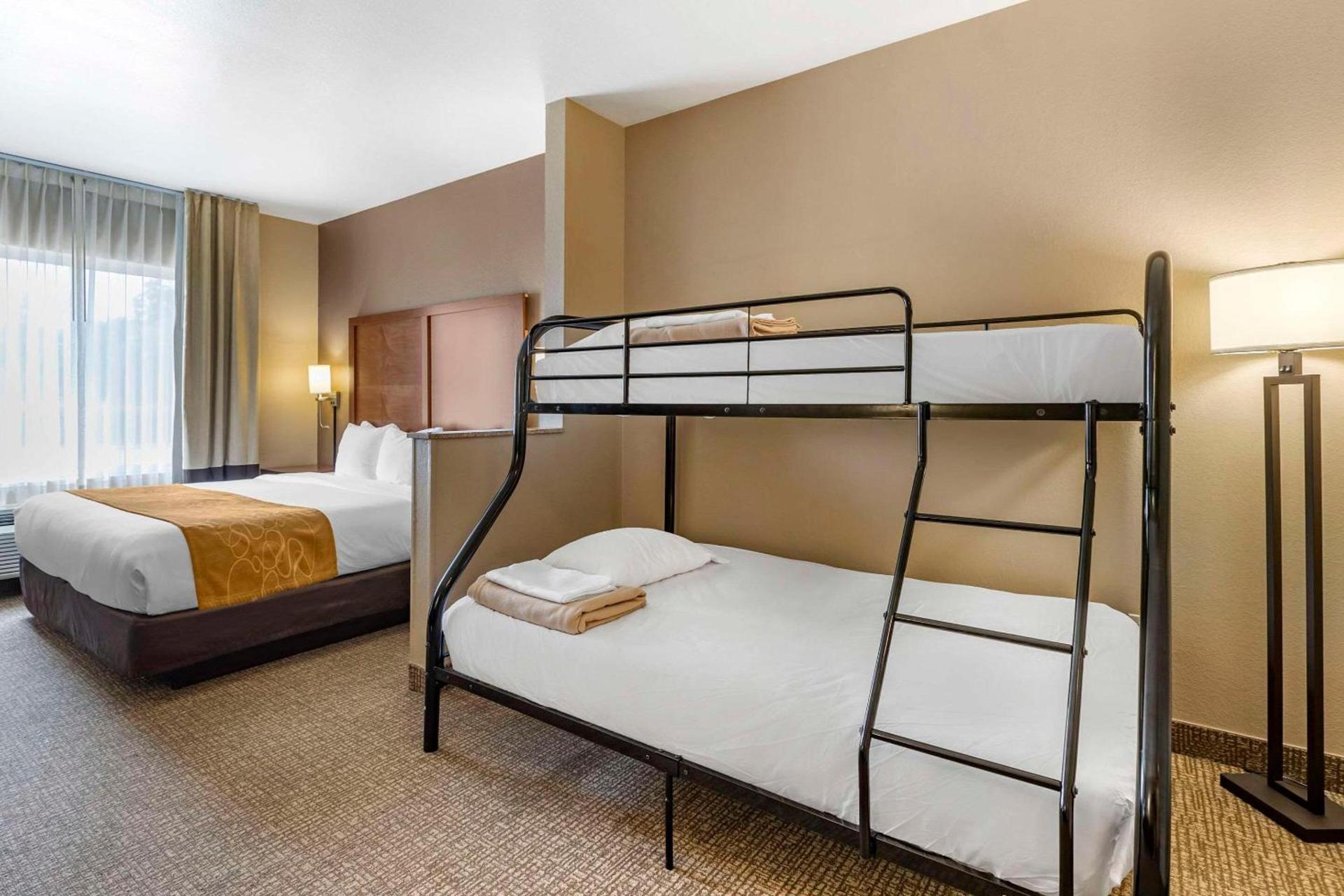 Comfort Suites Coralville I-80 photo 6