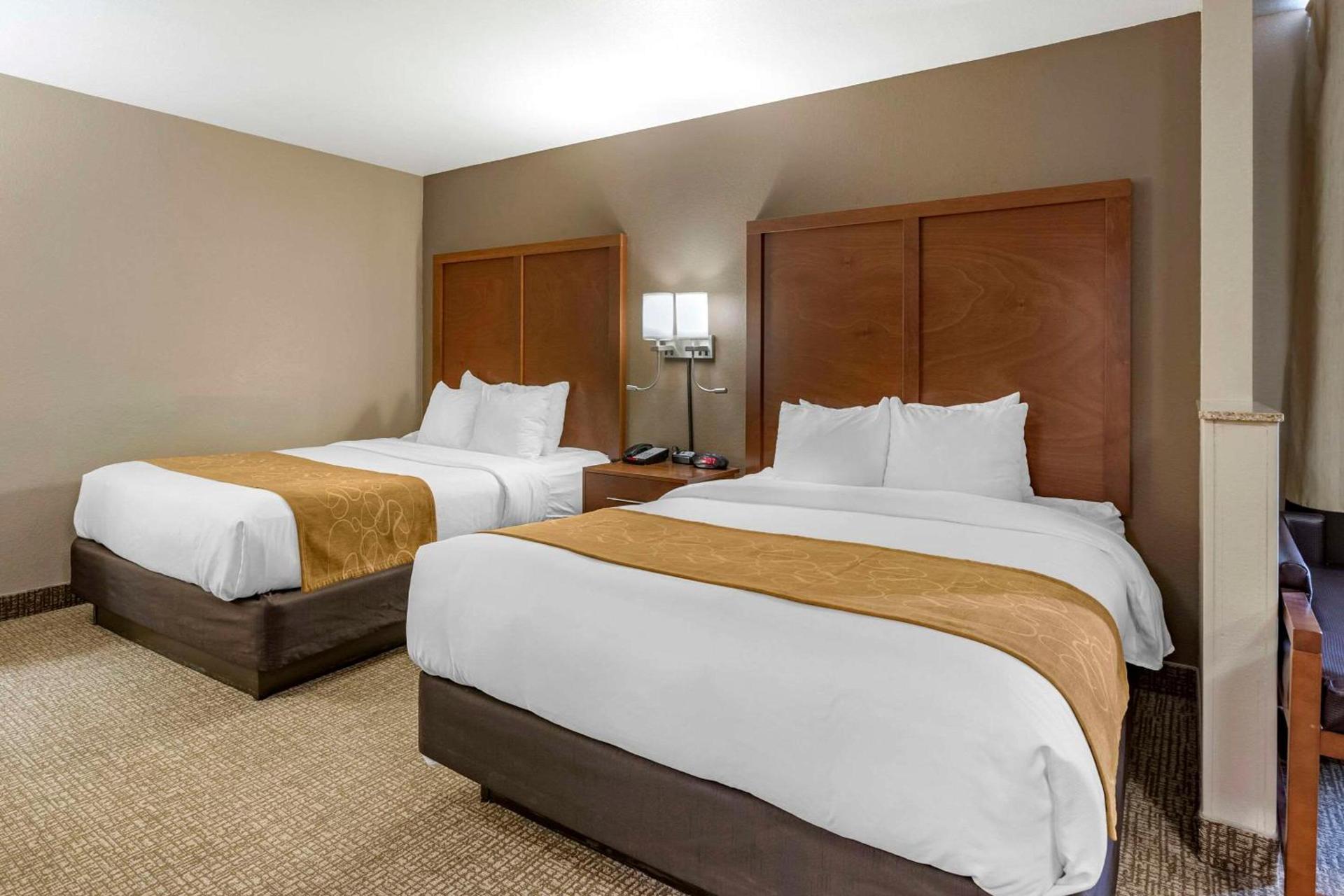 Comfort Suites Coralville I-80 photo 17