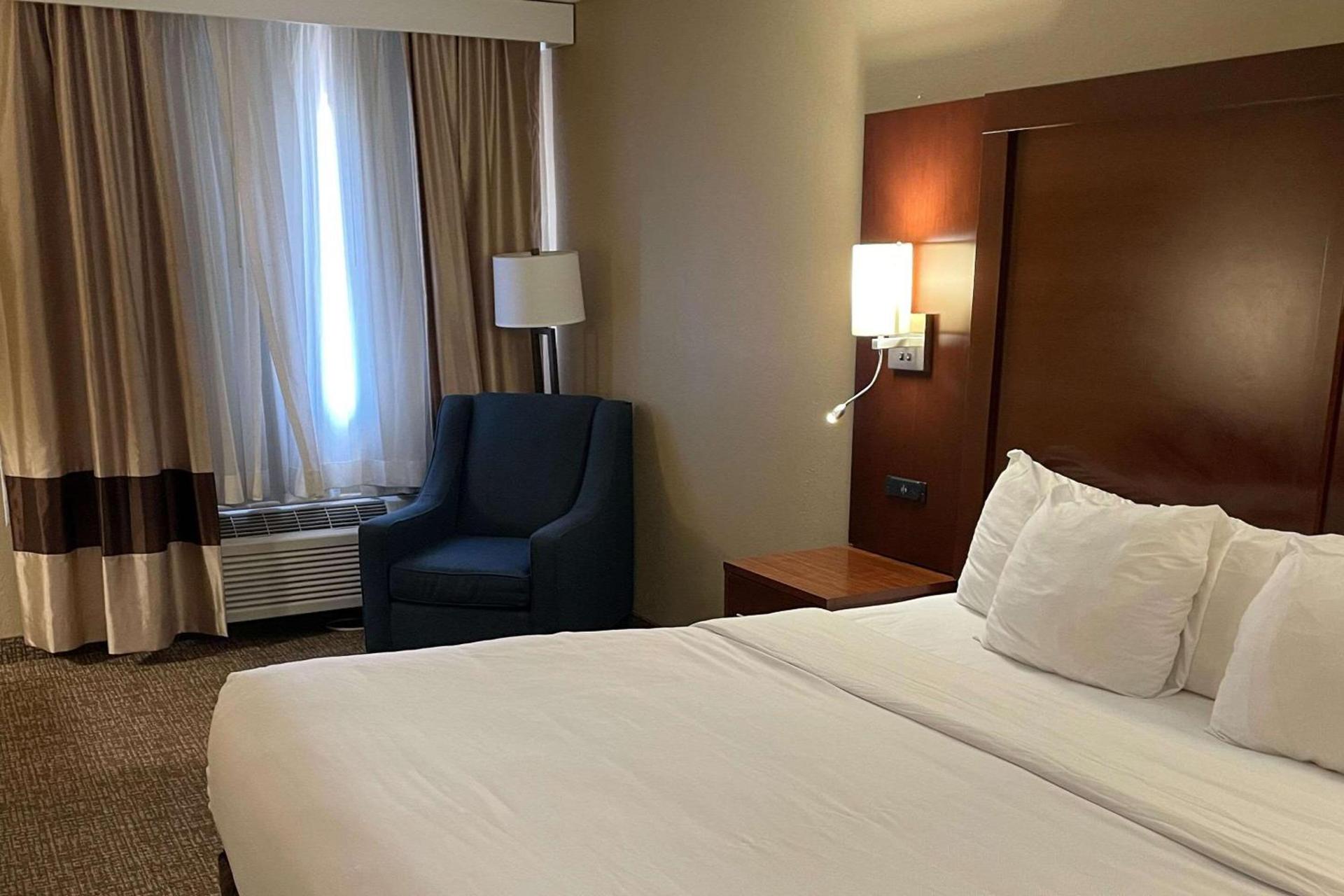 Comfort Inn Indianapolis South I-65 photo 10