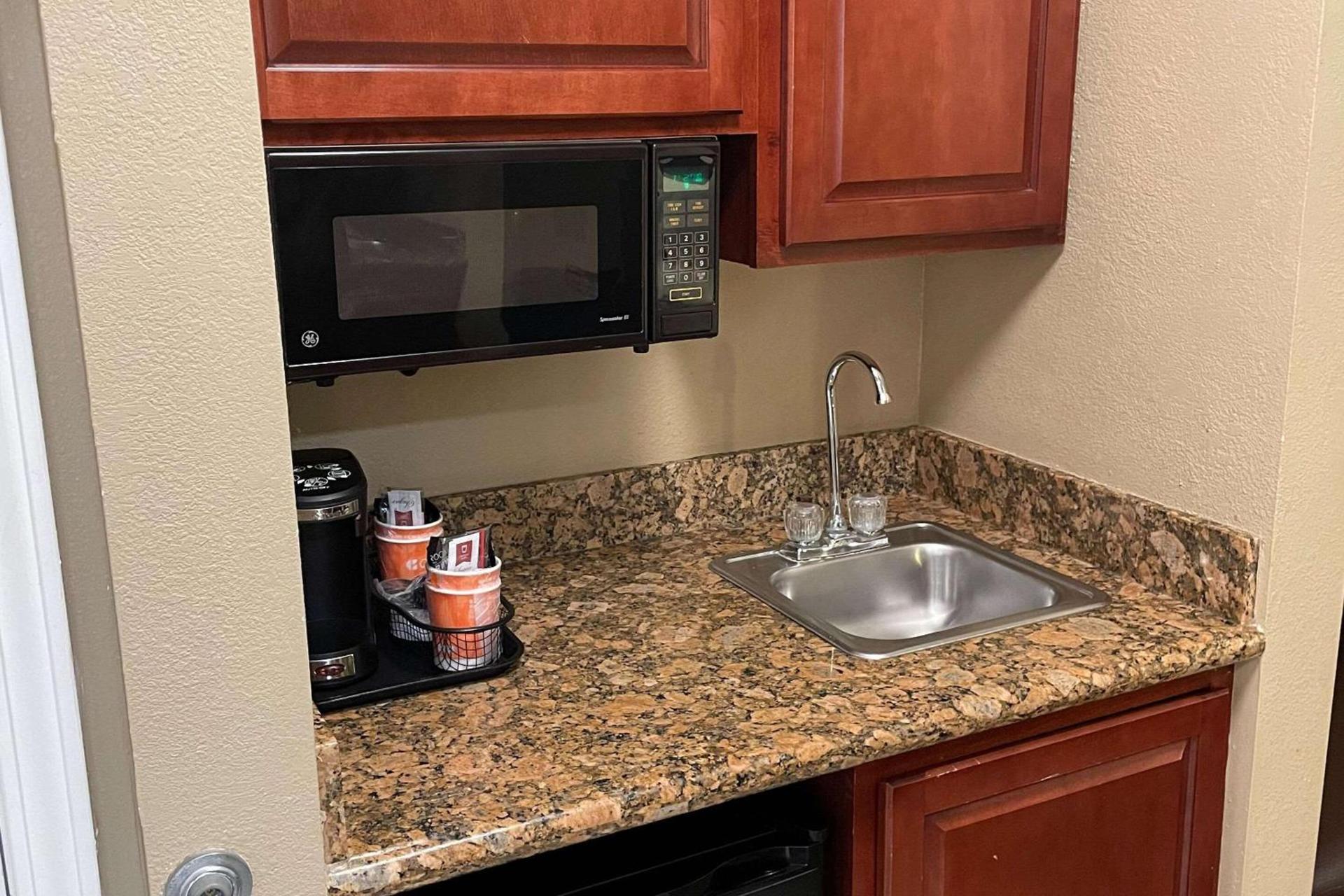 Comfort Inn Indianapolis South I-65 photo 11