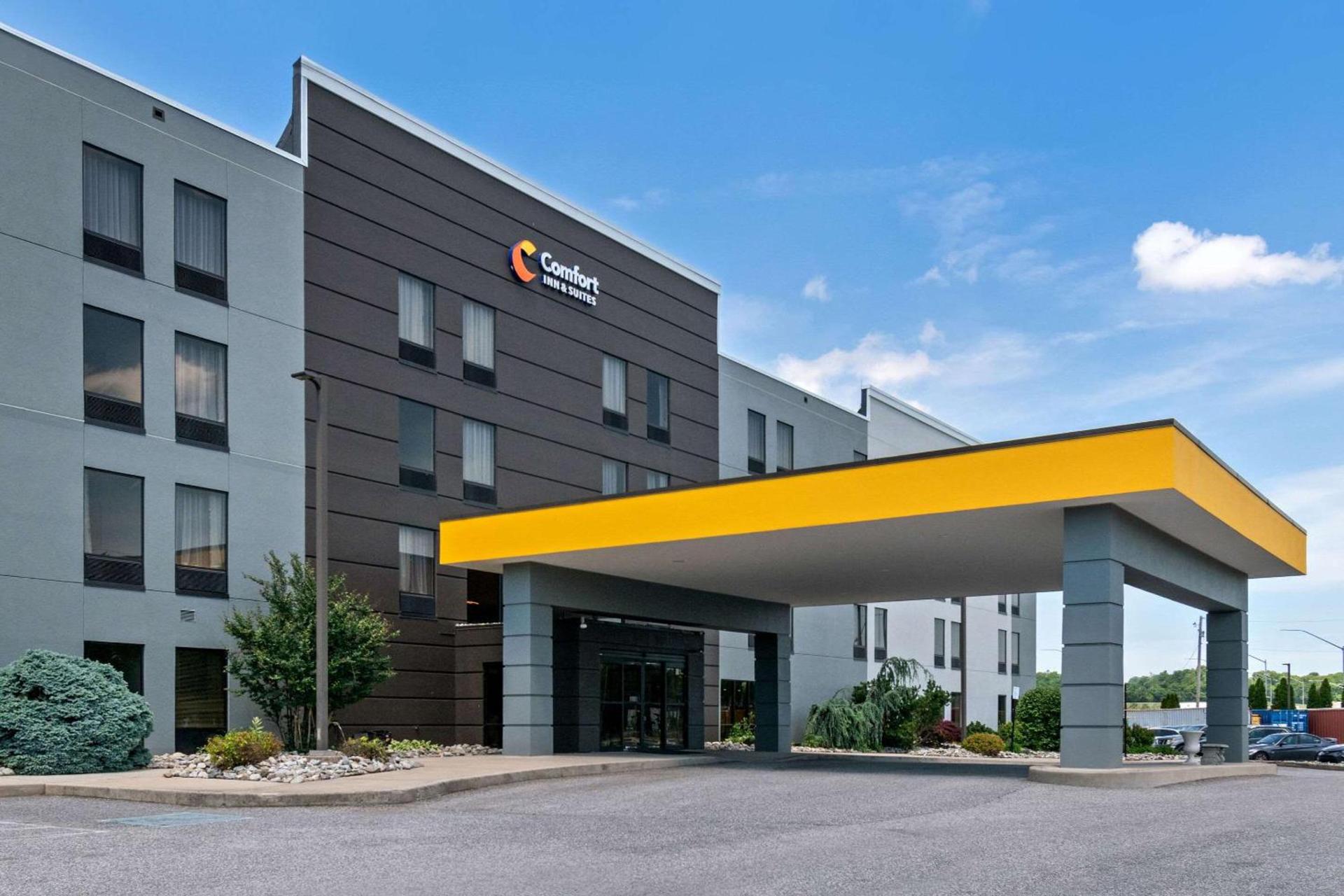 Comfort Inn & Suites York North photo 4