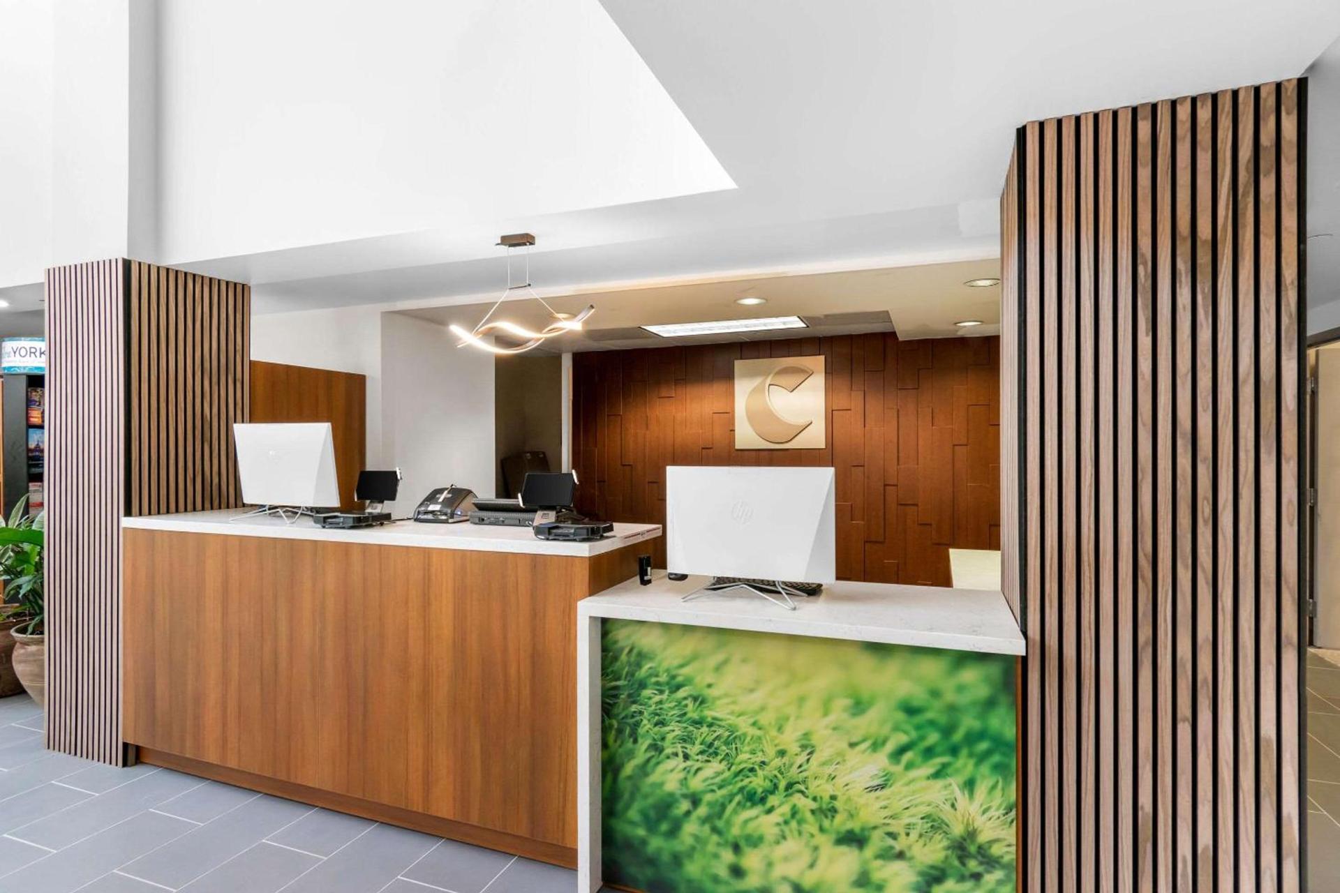 Comfort Inn & Suites York North photo 6