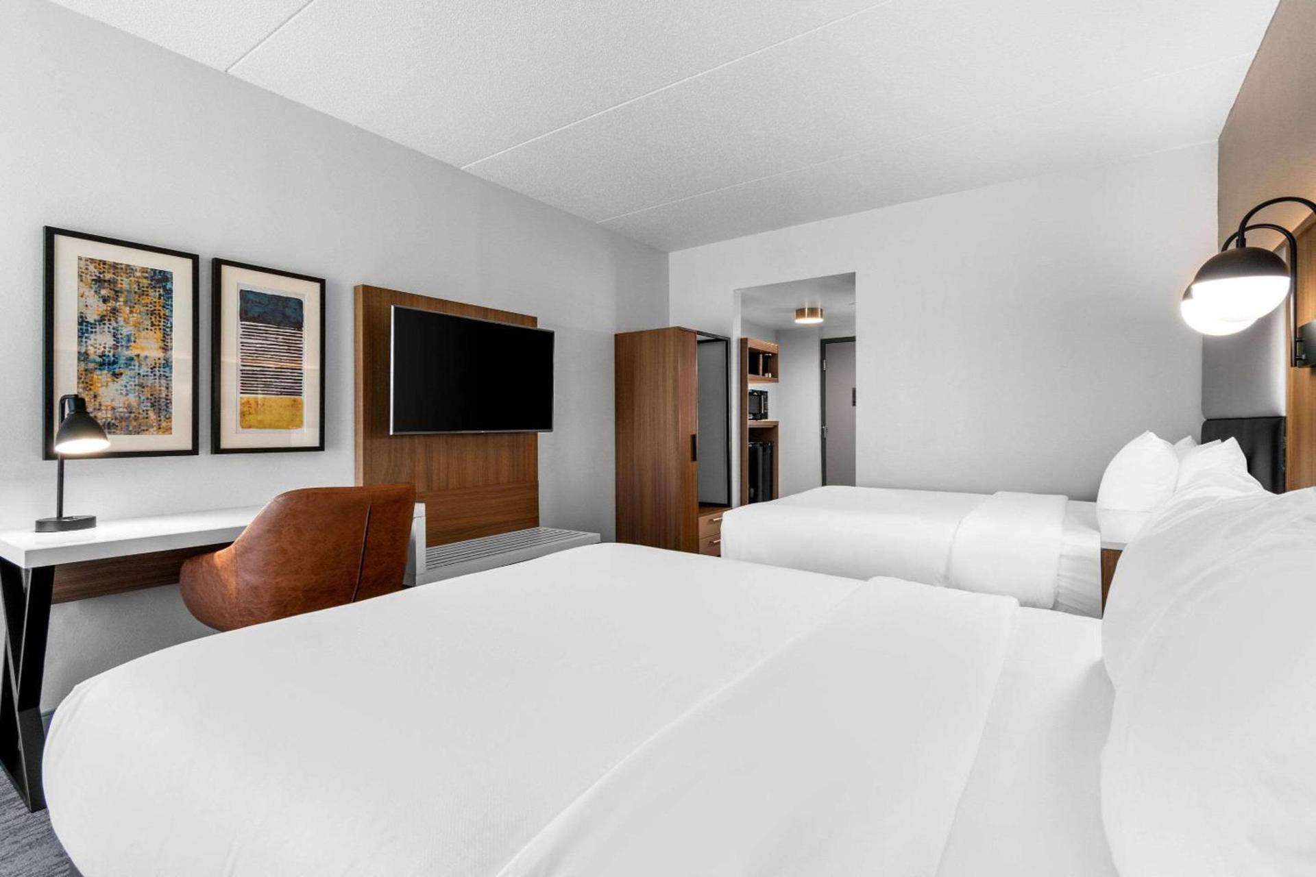 Comfort Inn & Suites York North photo 17