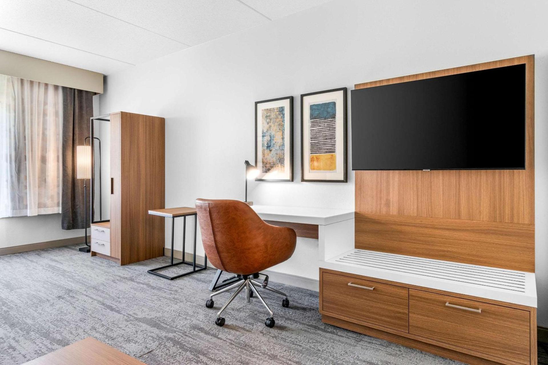 Comfort Inn & Suites York North photo 19