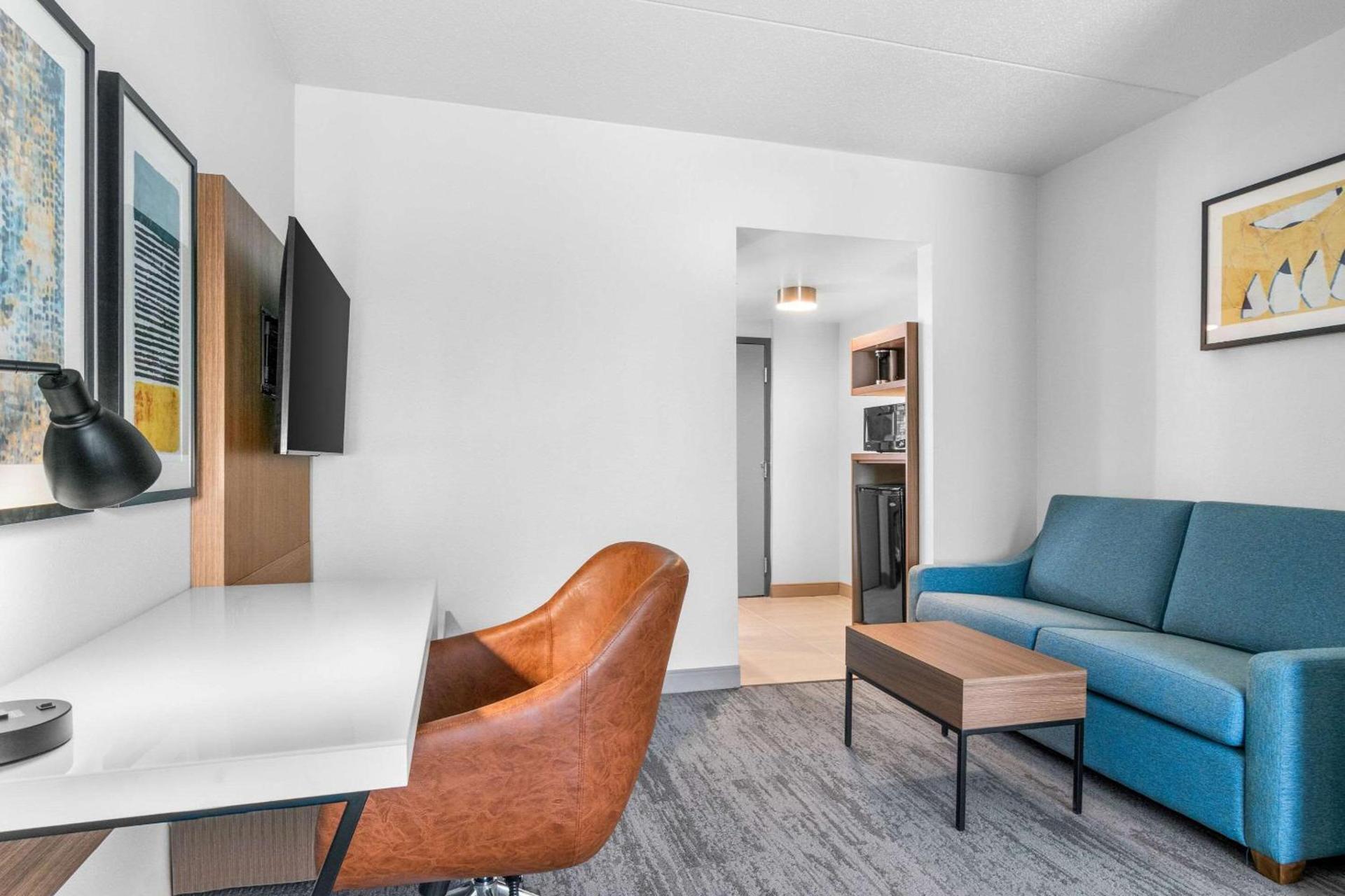 Comfort Inn & Suites York North photo 20