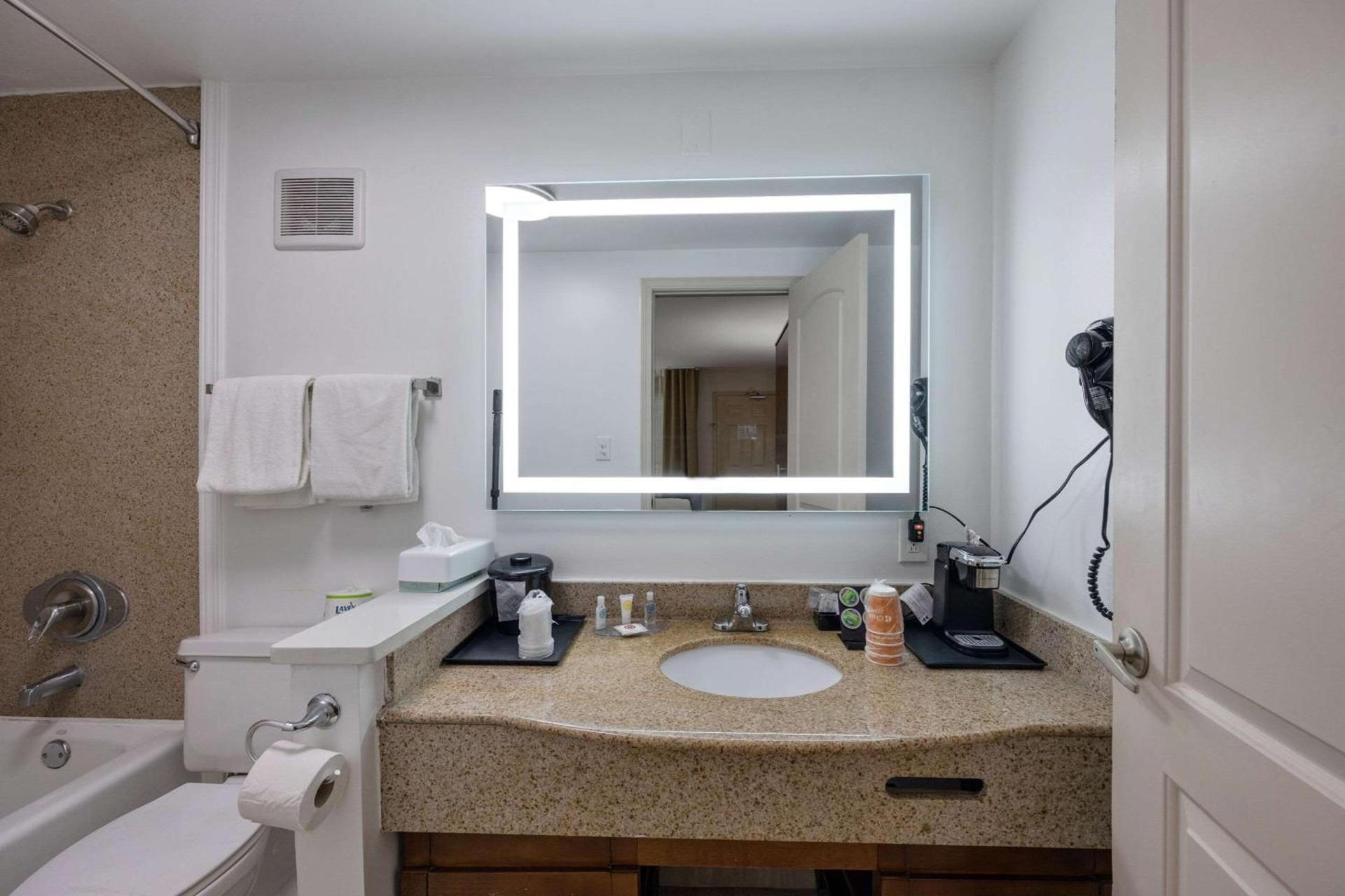 Comfort Inn Downtown Nashville - Music City Center photo 33