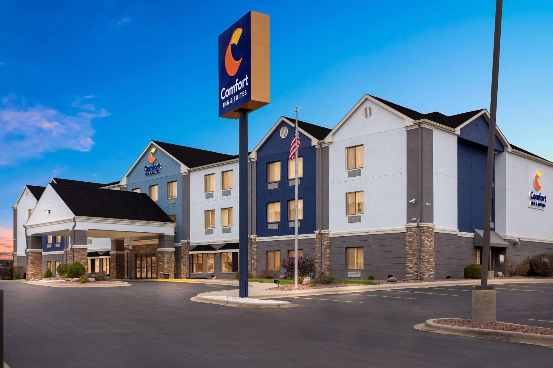 Comfort Inn & Suites Kenosha-Pleasant Prairie — hotel in Kenosha