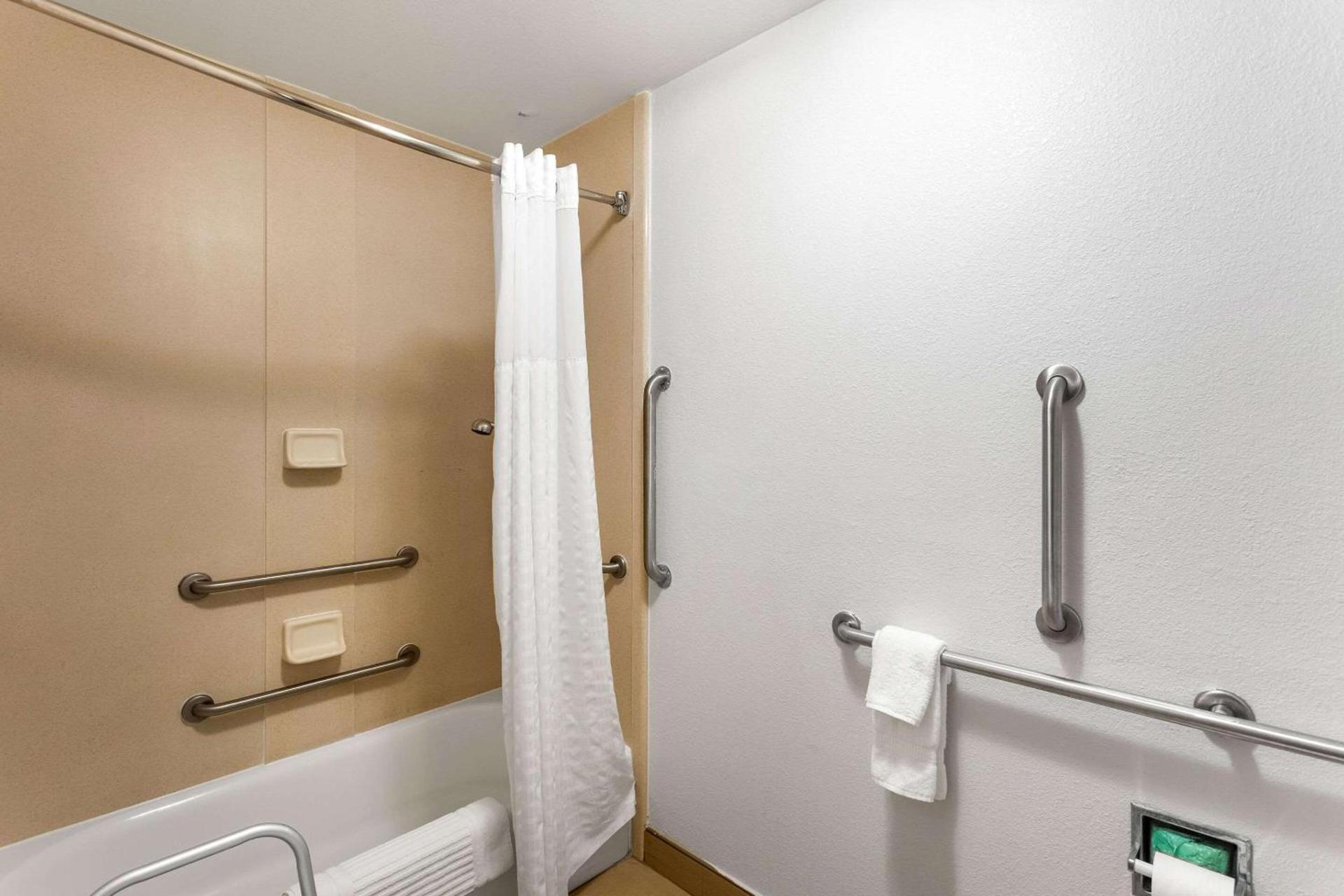 Comfort Inn & Suites Kenosha-Pleasant Prairie photo 17