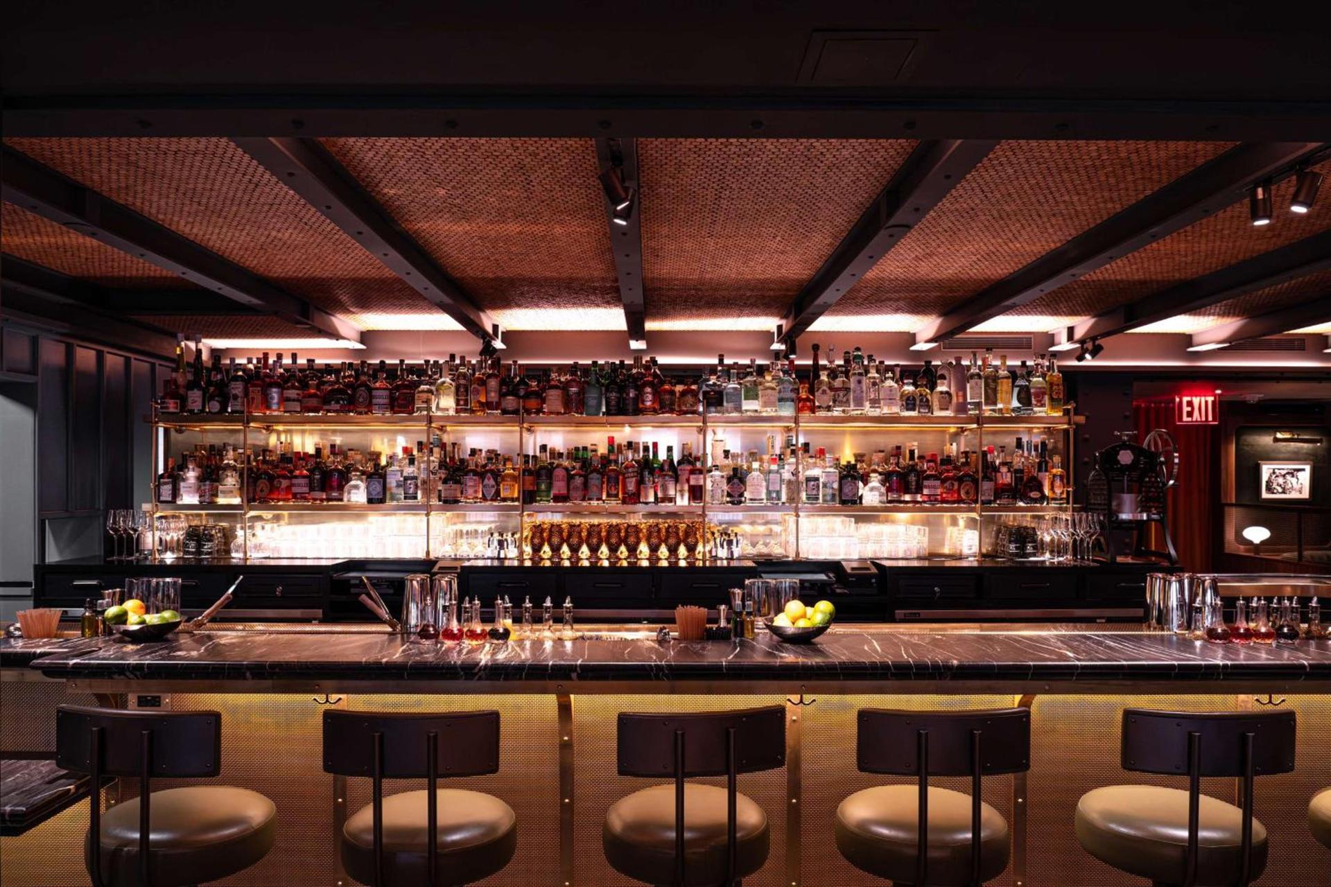 Martinique New York on Broadway, Curio Collection by Hilton photo 73
