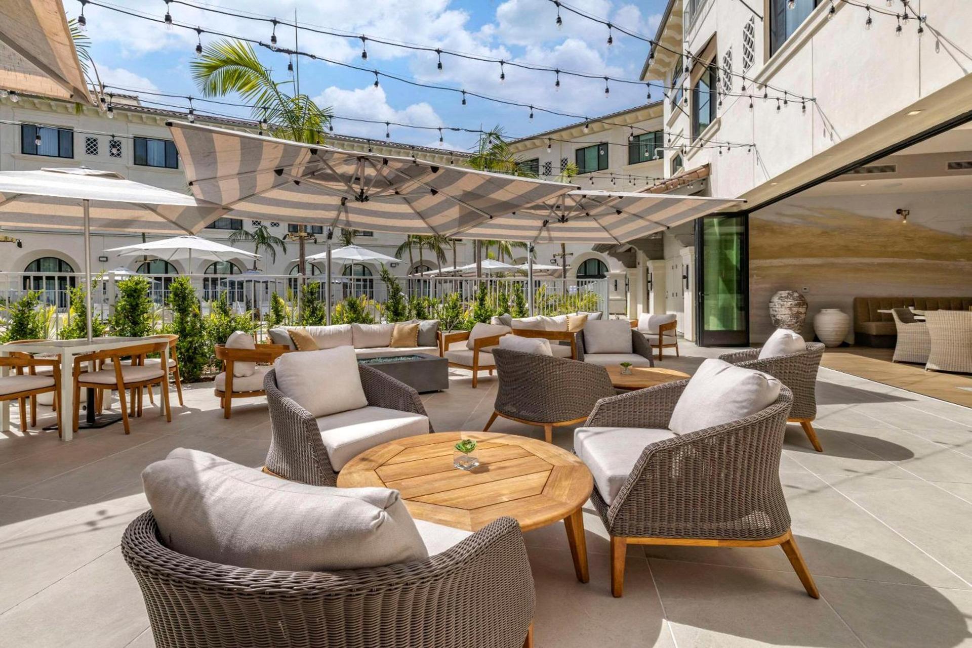 Cambria Hotel Calabasas - Malibu photo 53