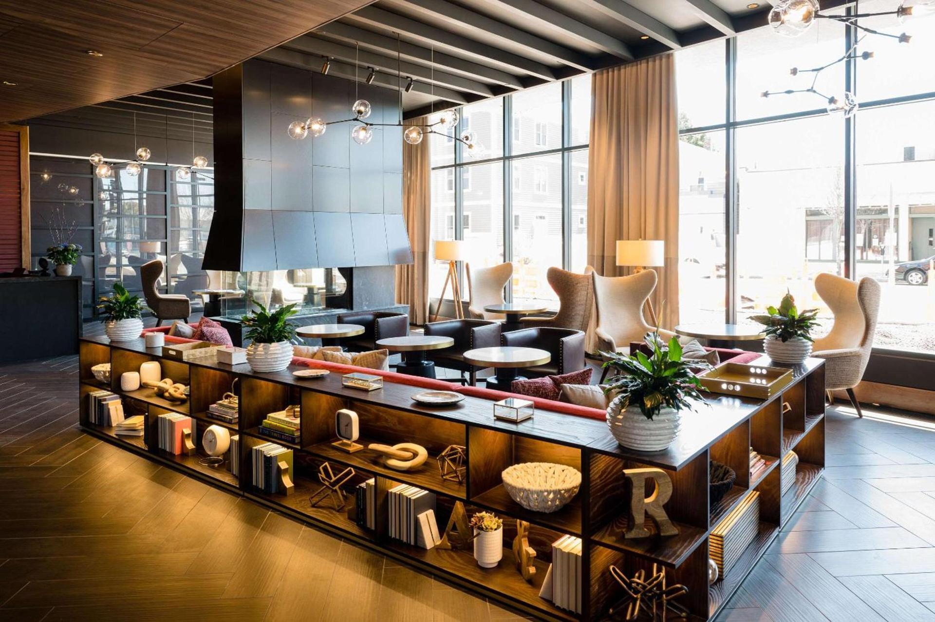Cambria Hotel Boston Somerville photo 9