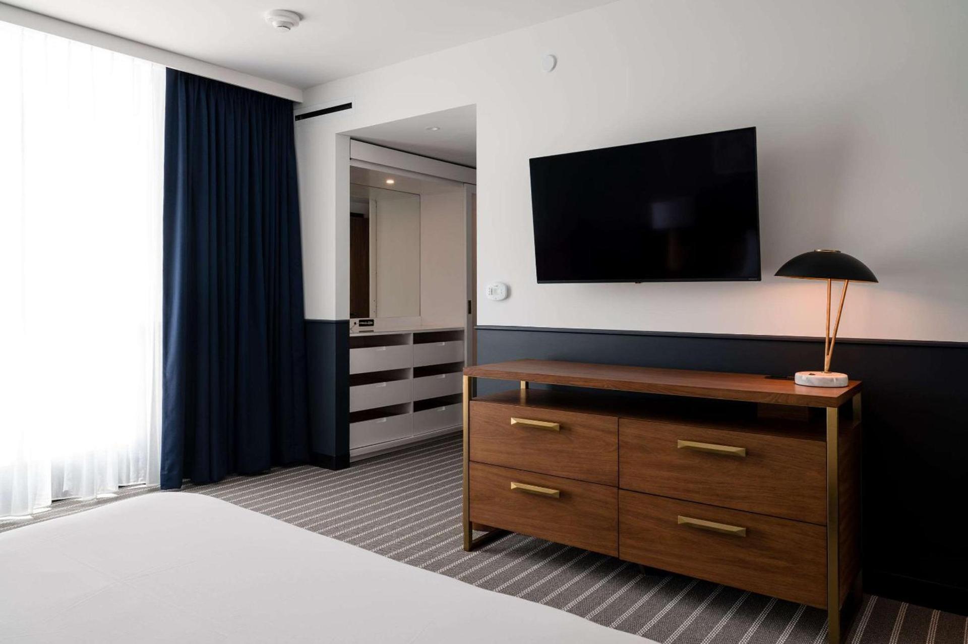 Cambria Hotel Boston Somerville photo 34