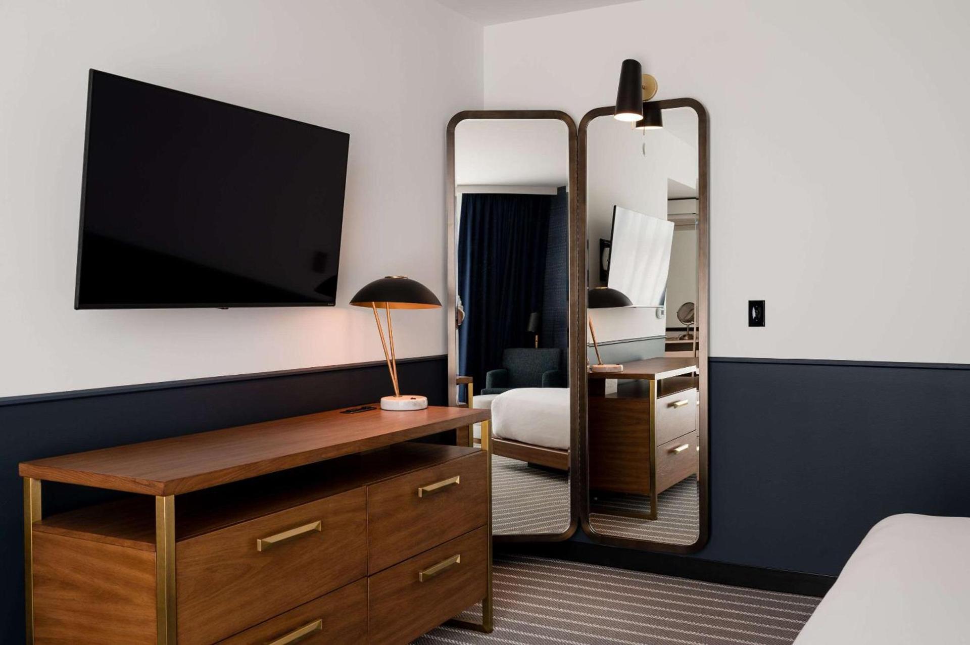 Cambria Hotel Boston Somerville photo 37