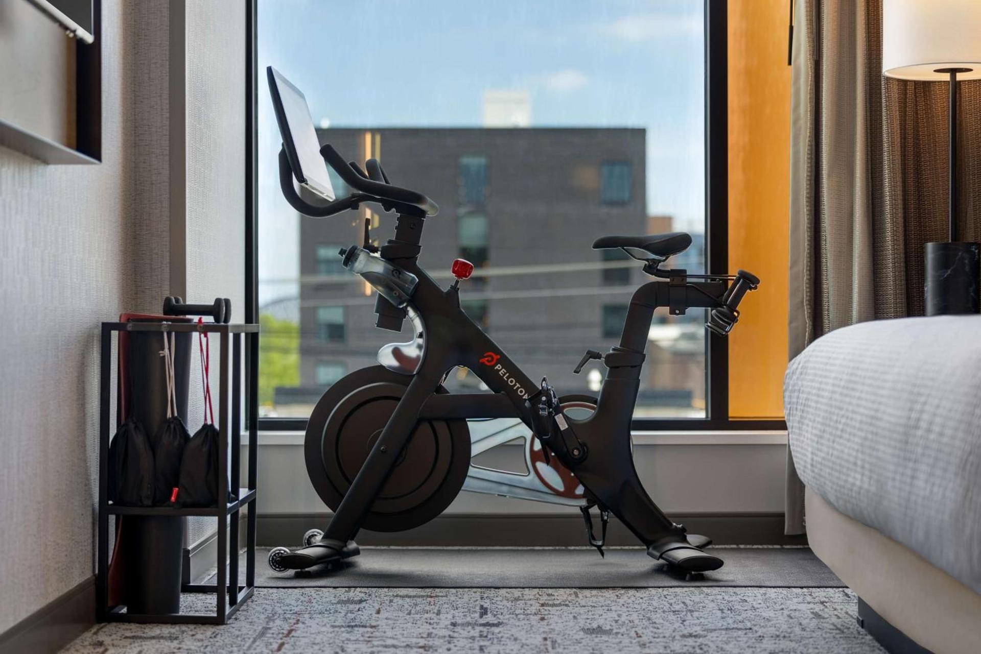 Tempo By Hilton Louisville Downtown Nulu photo 40
