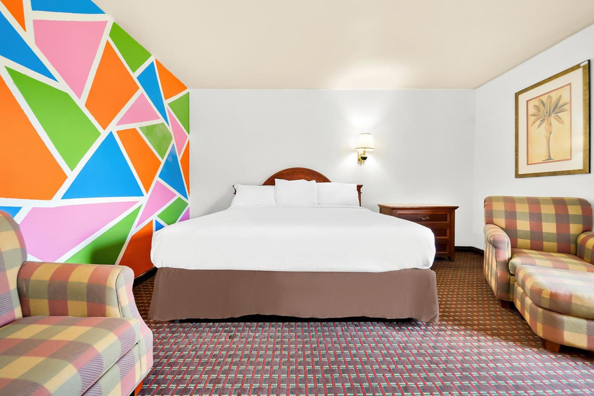 Capitol Inn and Suites photo 10