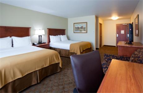 Holiday Inn Express & Suites - Mason City by IHG photo 2