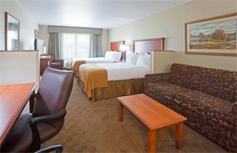 Holiday Inn Express & Suites - Mason City by IHG photo 7