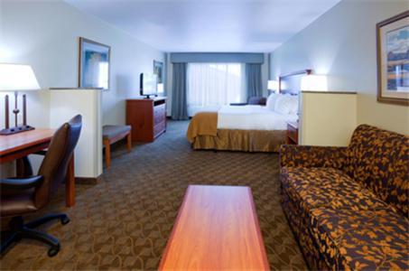Holiday Inn Express & Suites - Mason City by IHG photo 8
