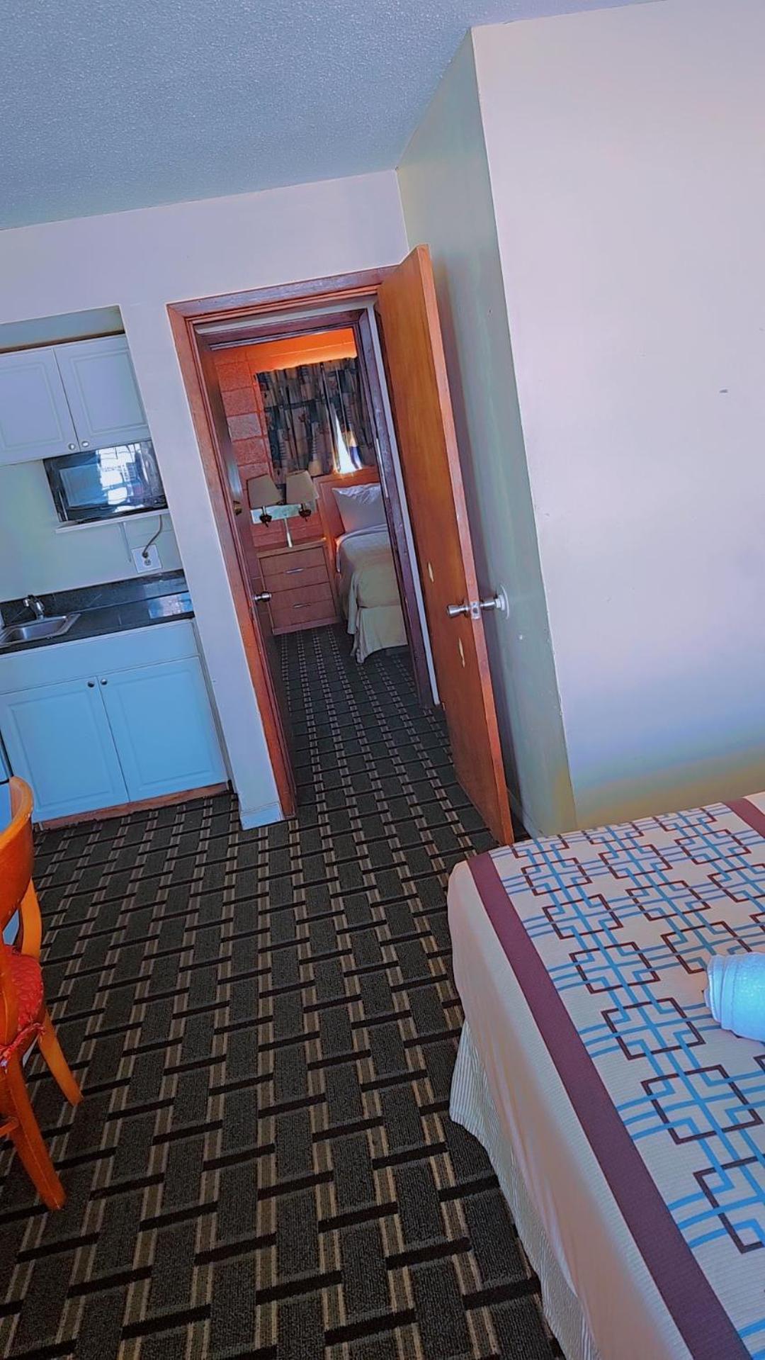 Wayfarer Motel photo 26