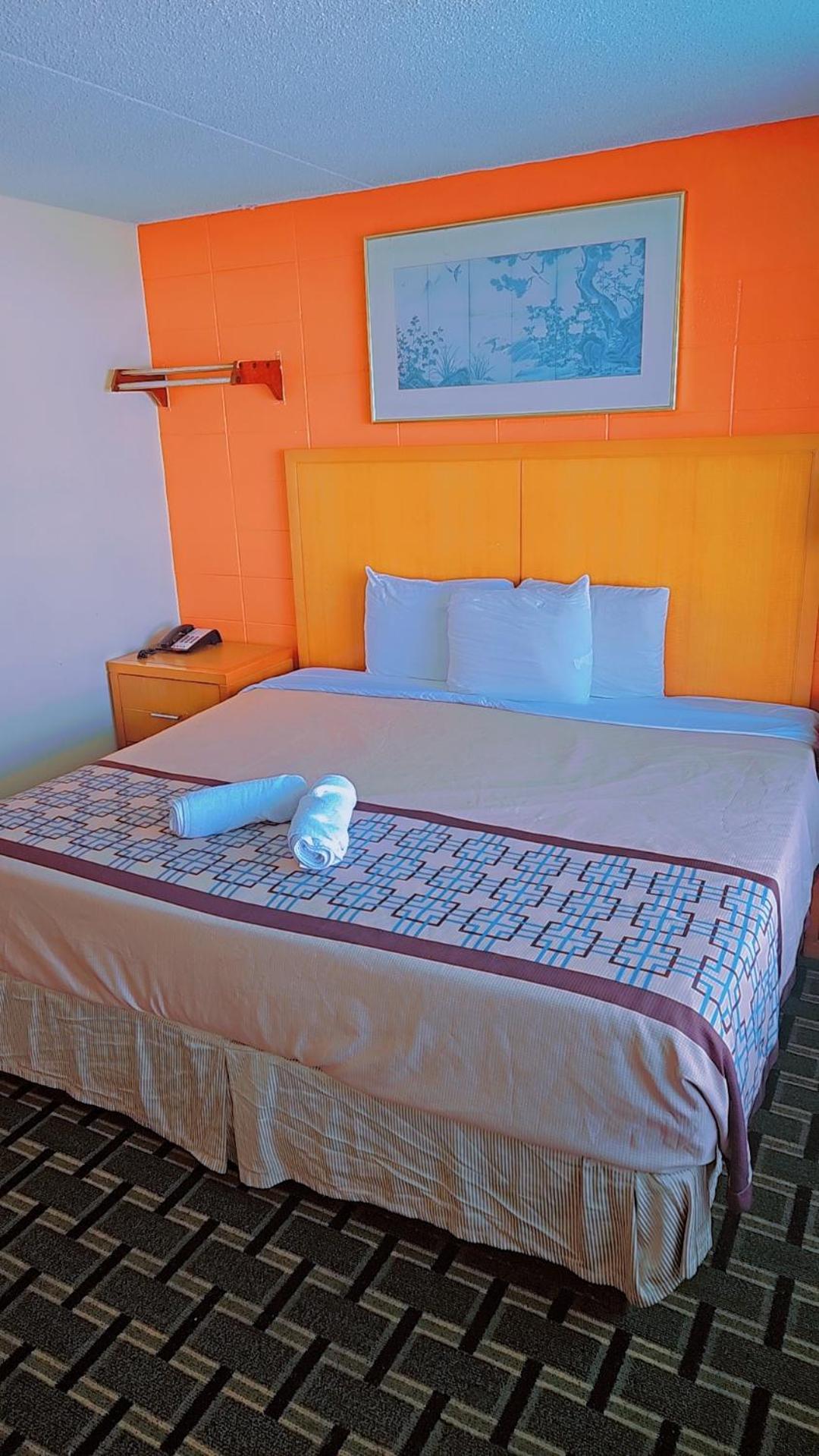 Wayfarer Motel photo 27