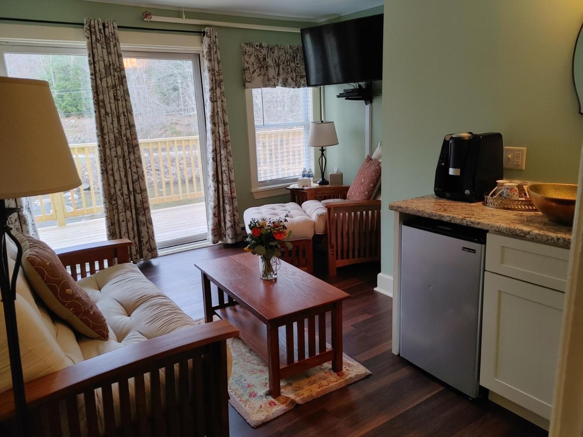Inn at Ellis River photo 3