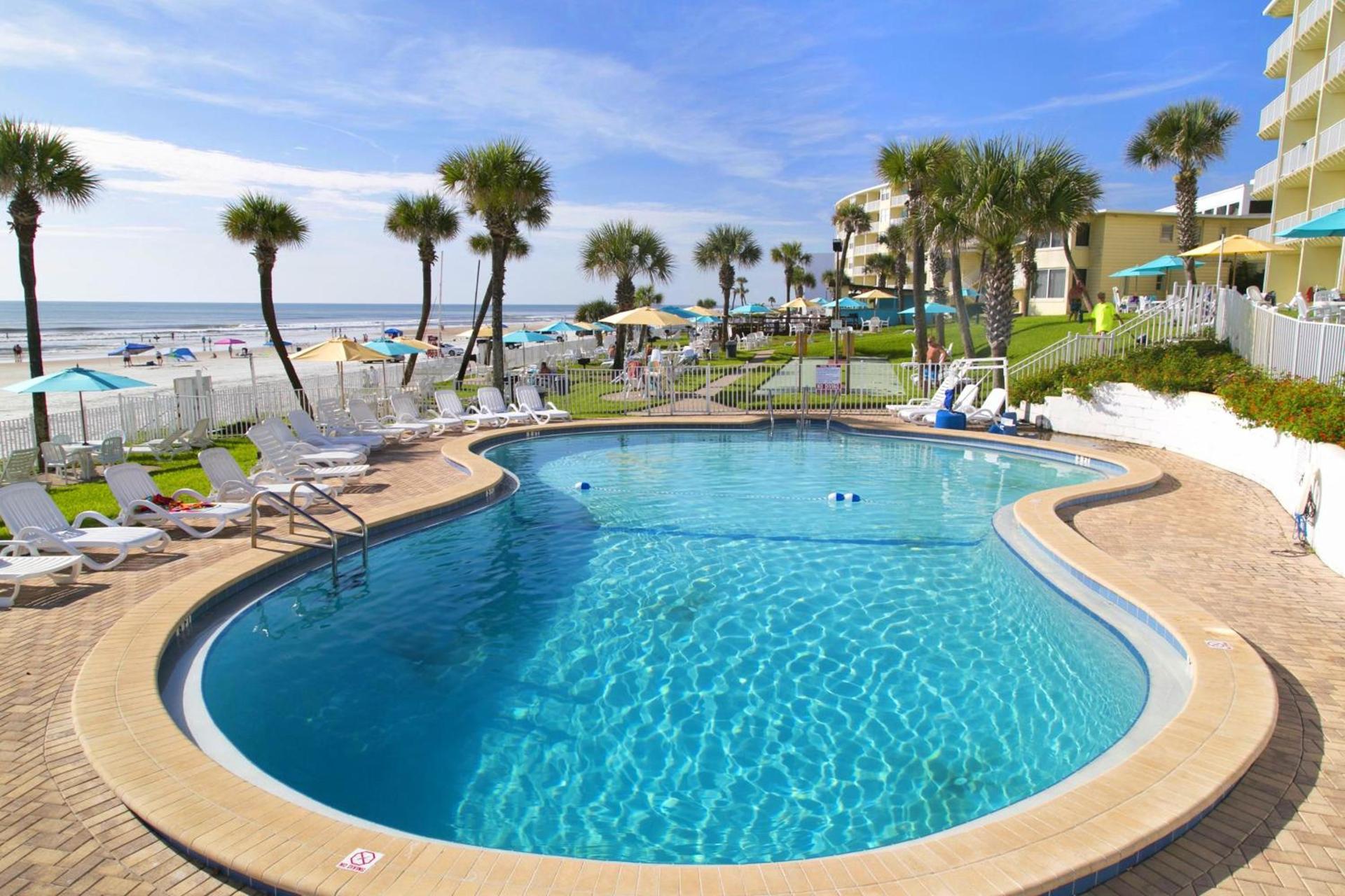 Perry's Ocean-Edge Resort photo 2
