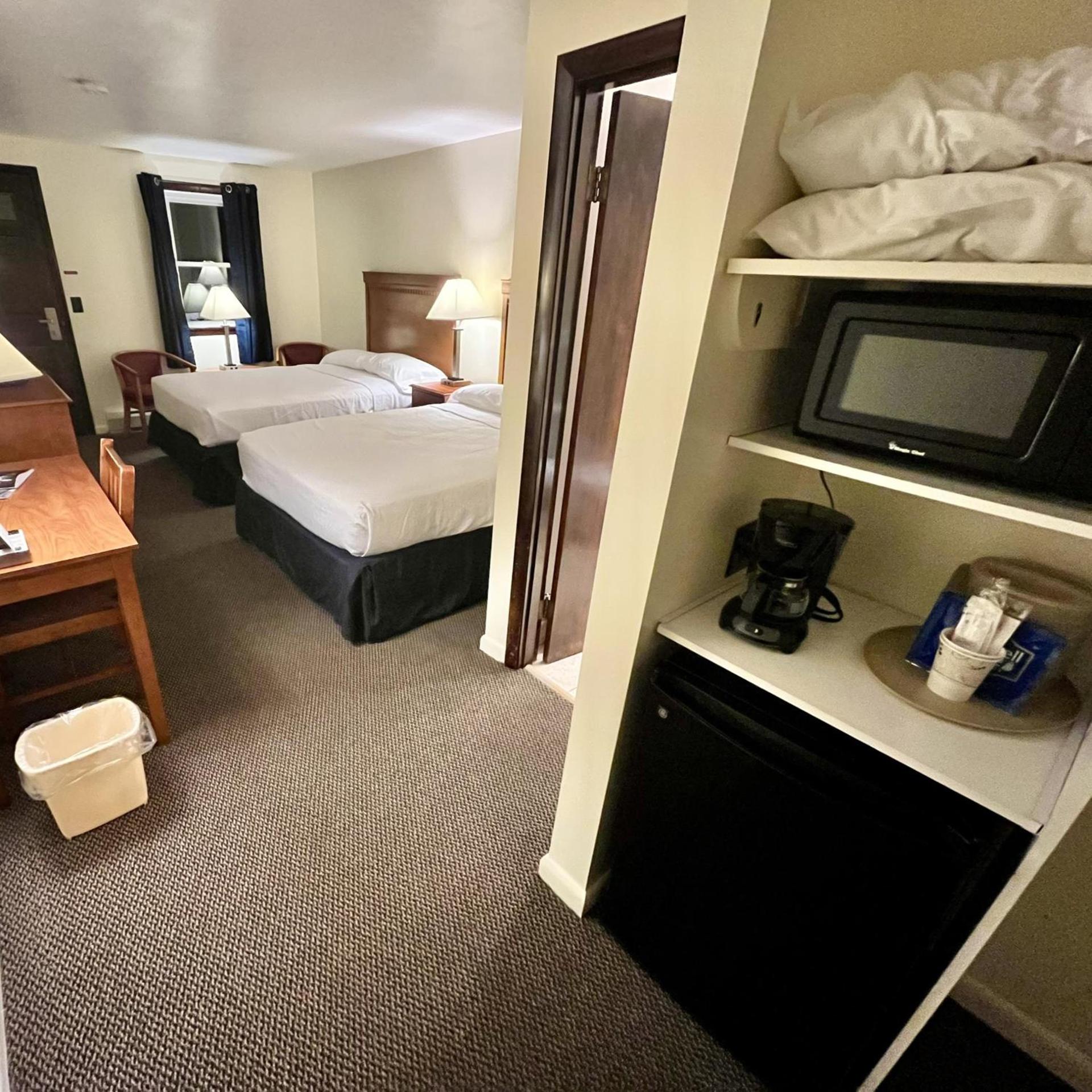 North Colony Motel and Cottages photo 19