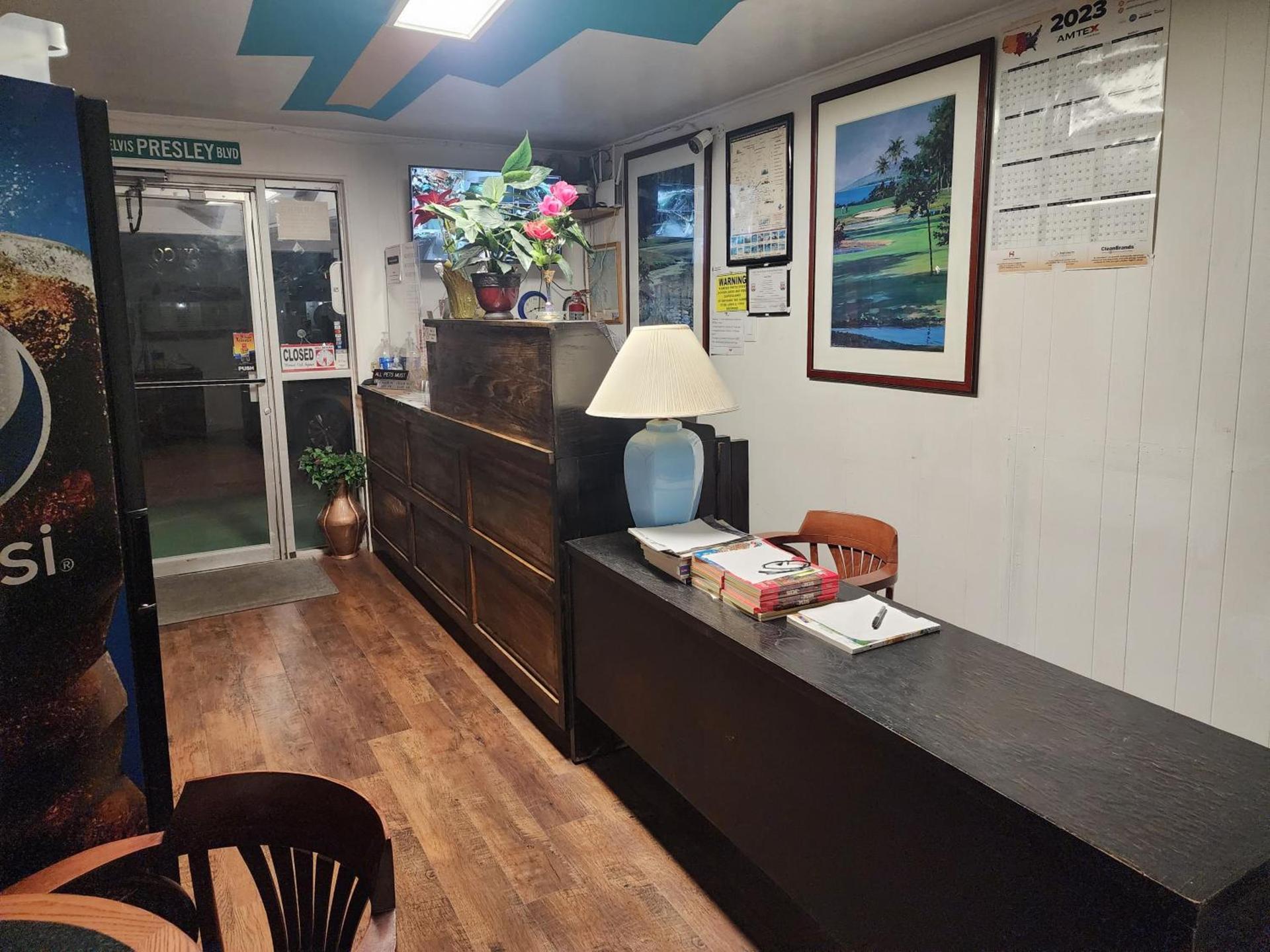 Sands Motel photo 26