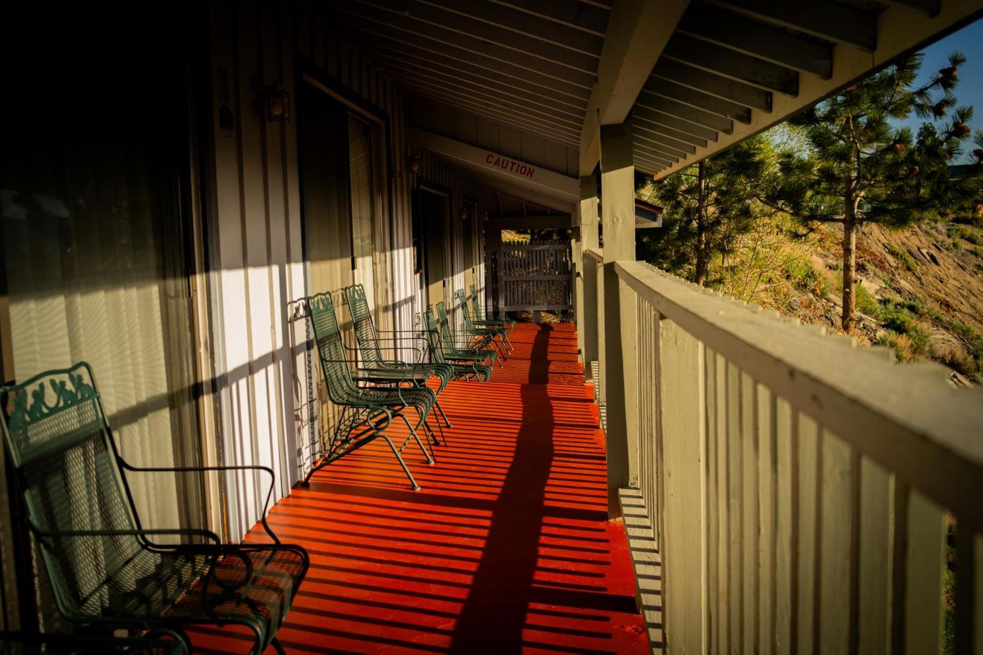 Yosemite Gateway Motel photo 68