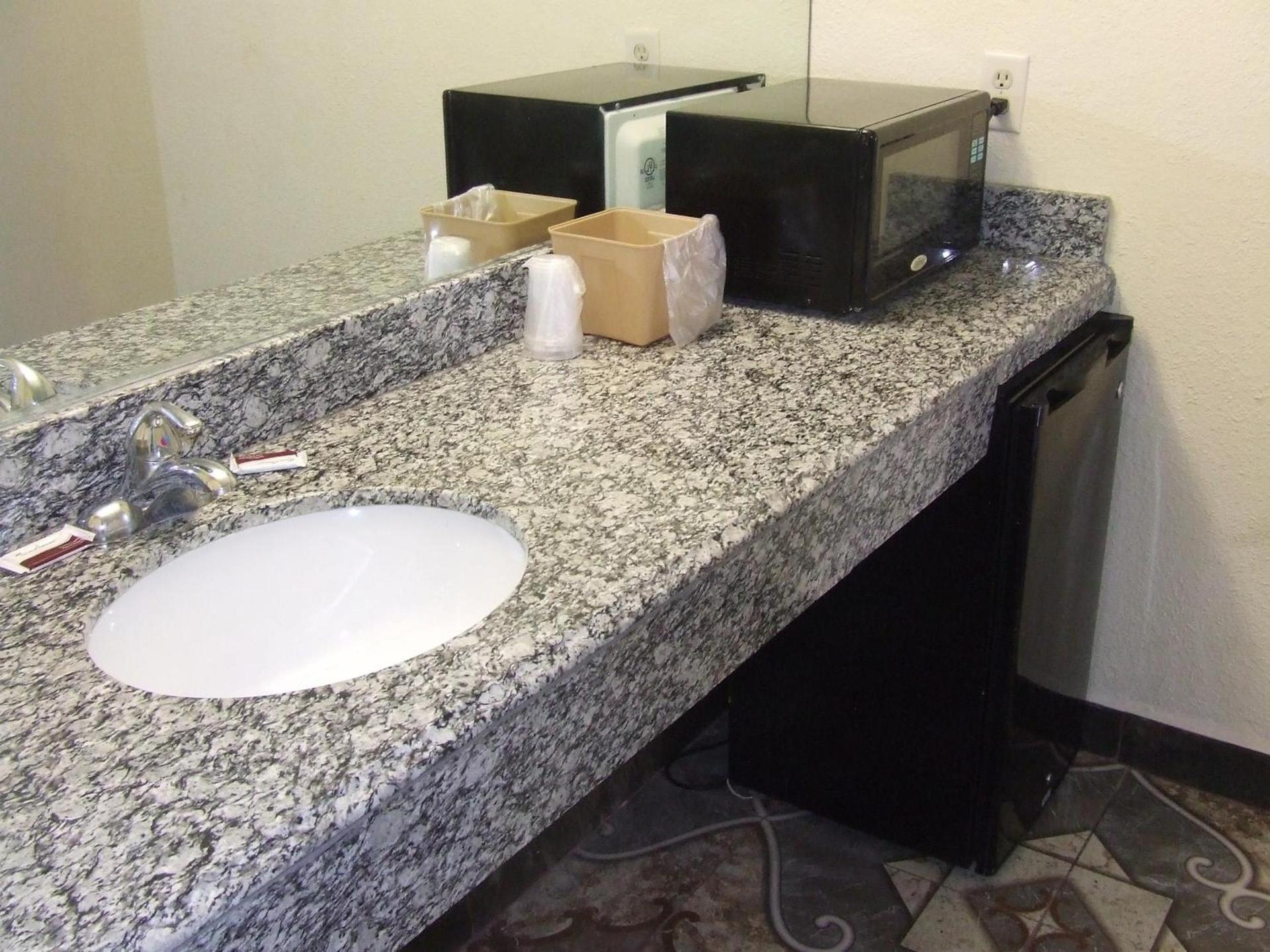 American Choice Inn Beaumont photo 15