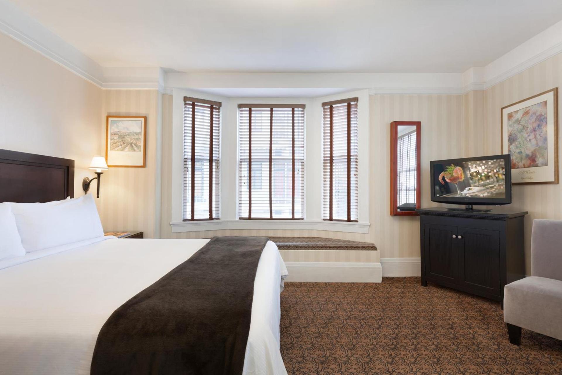 Executive Hotel Vintage Court photo 15