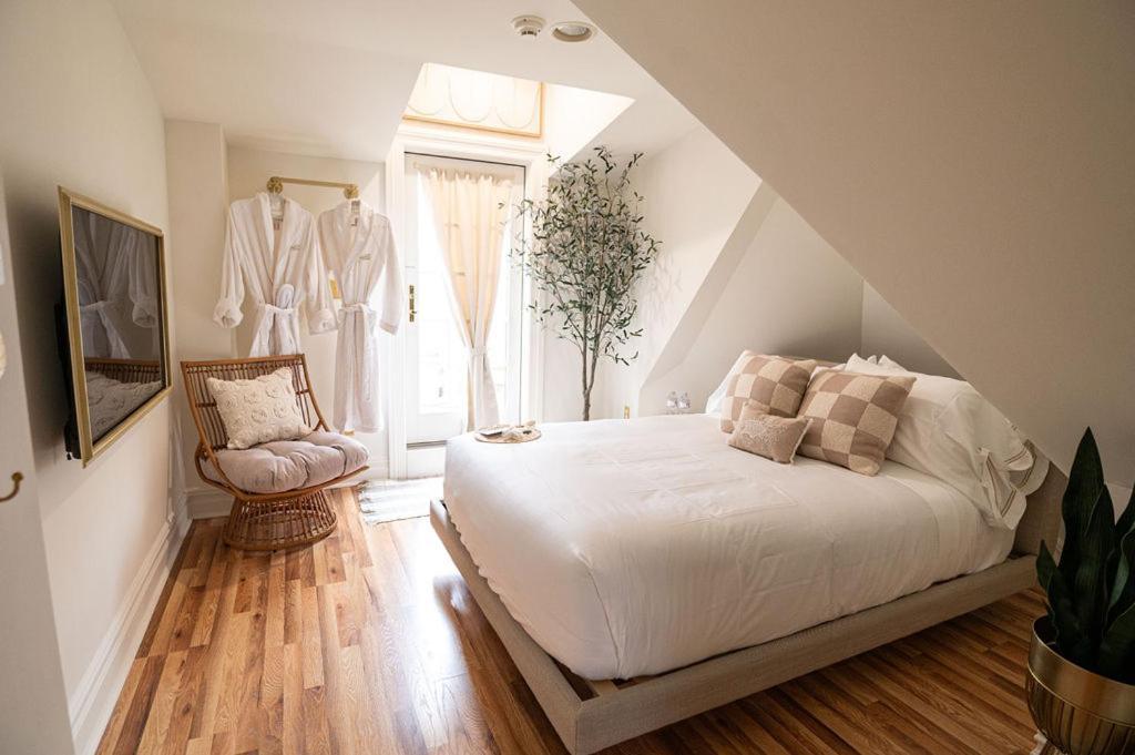 Coastal Chateau photo 95