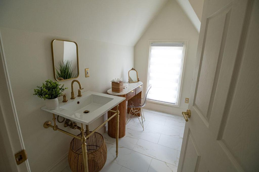 Coastal Chateau photo 96