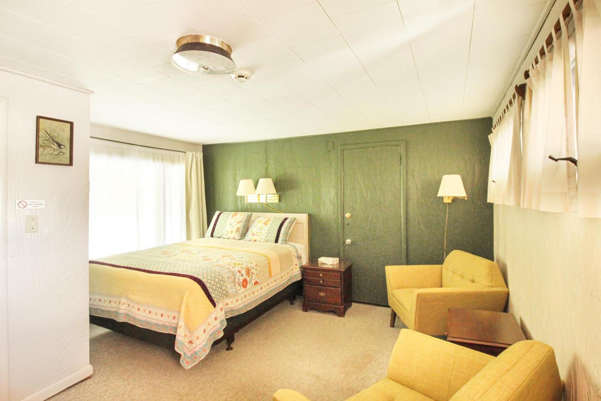 COHO Inn & Motor Lodge photo 17