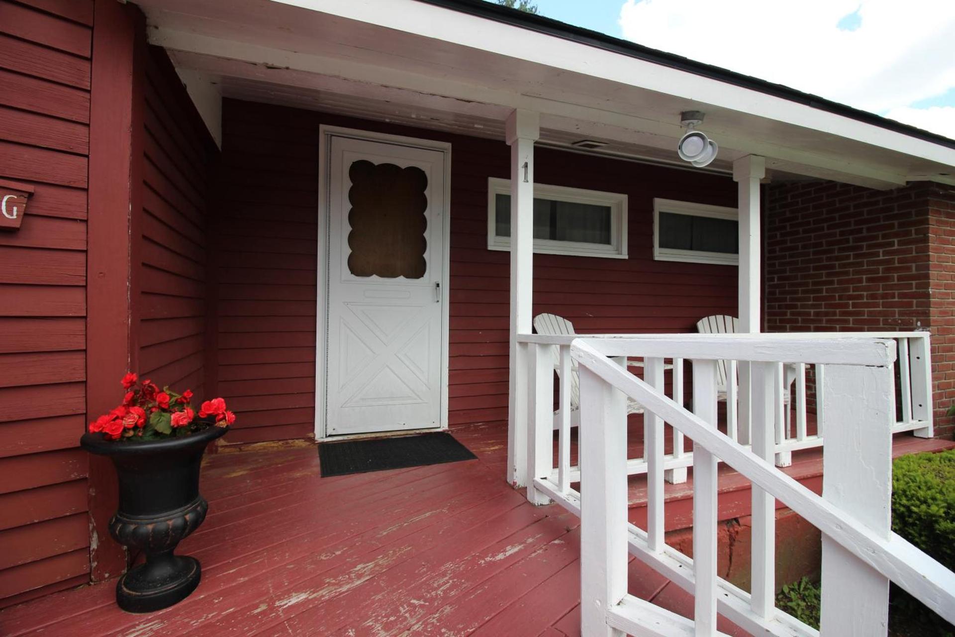 COHO Inn & Motor Lodge photo 19