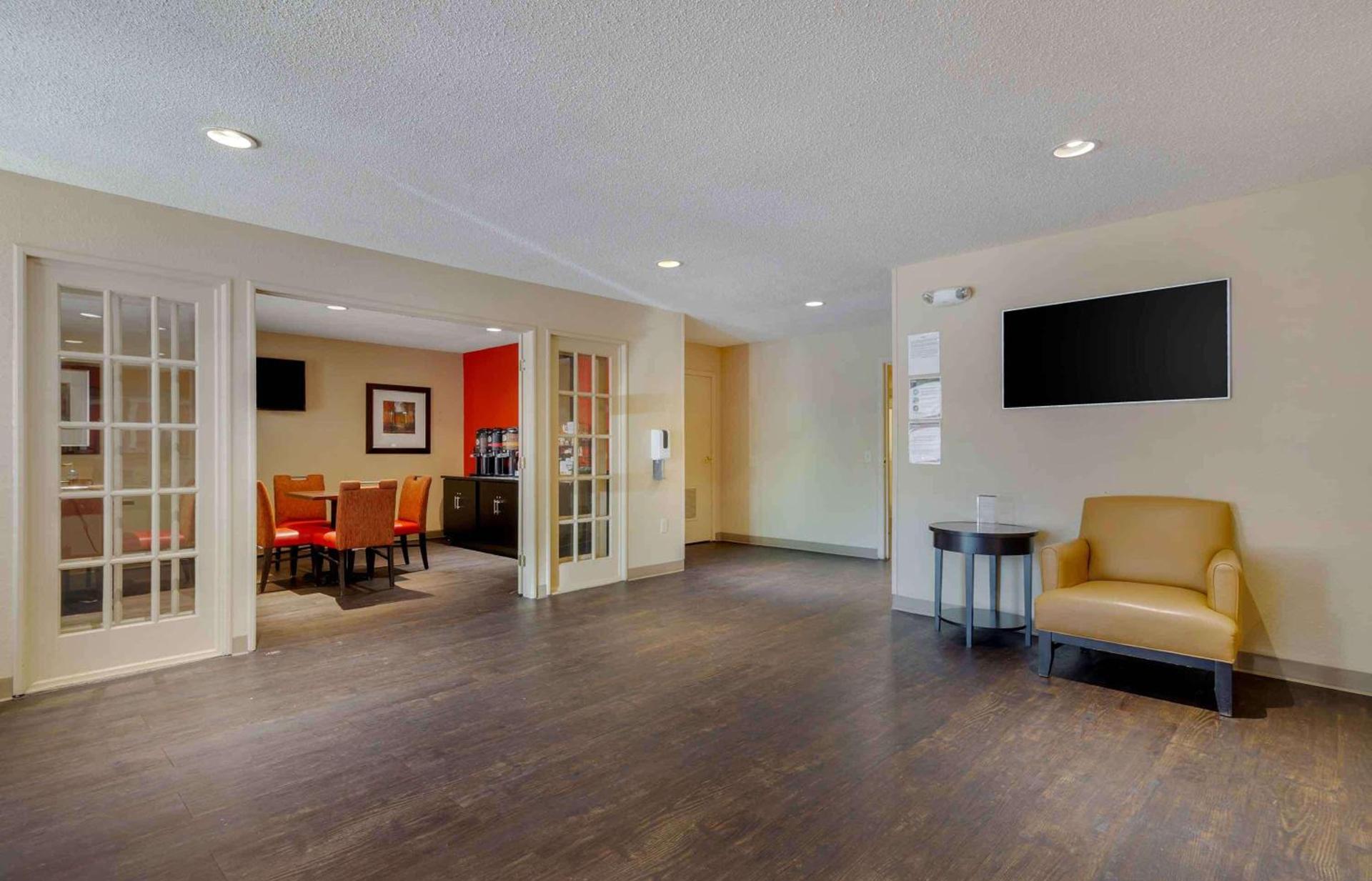 Extended Stay America Select Suites - Atlanta - Vinings photo 4