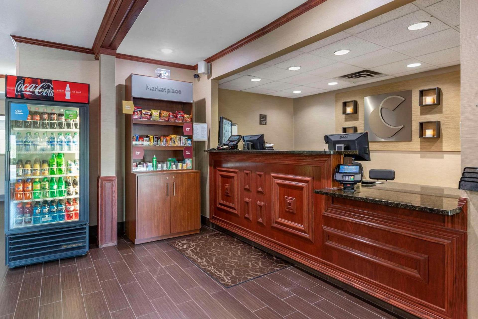 Comfort Suites Grandville - Grand Rapids SW photo 3