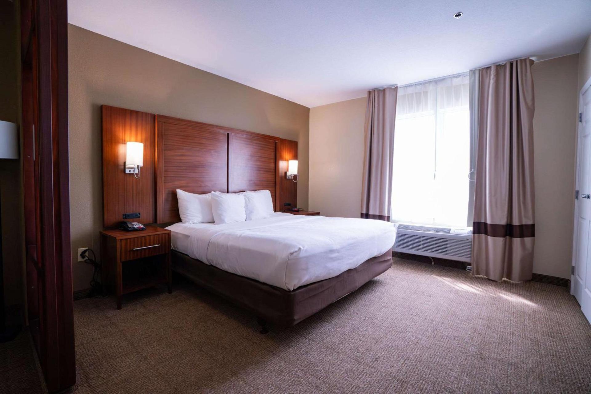 Comfort Suites Flowood - Jackson Airport photo 10