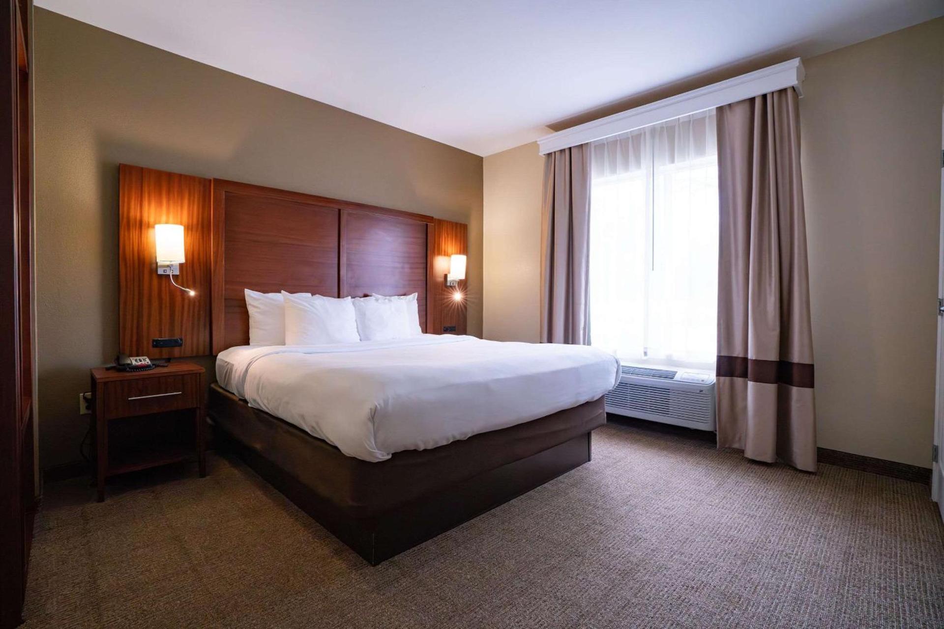 Comfort Suites Flowood - Jackson Airport photo 15